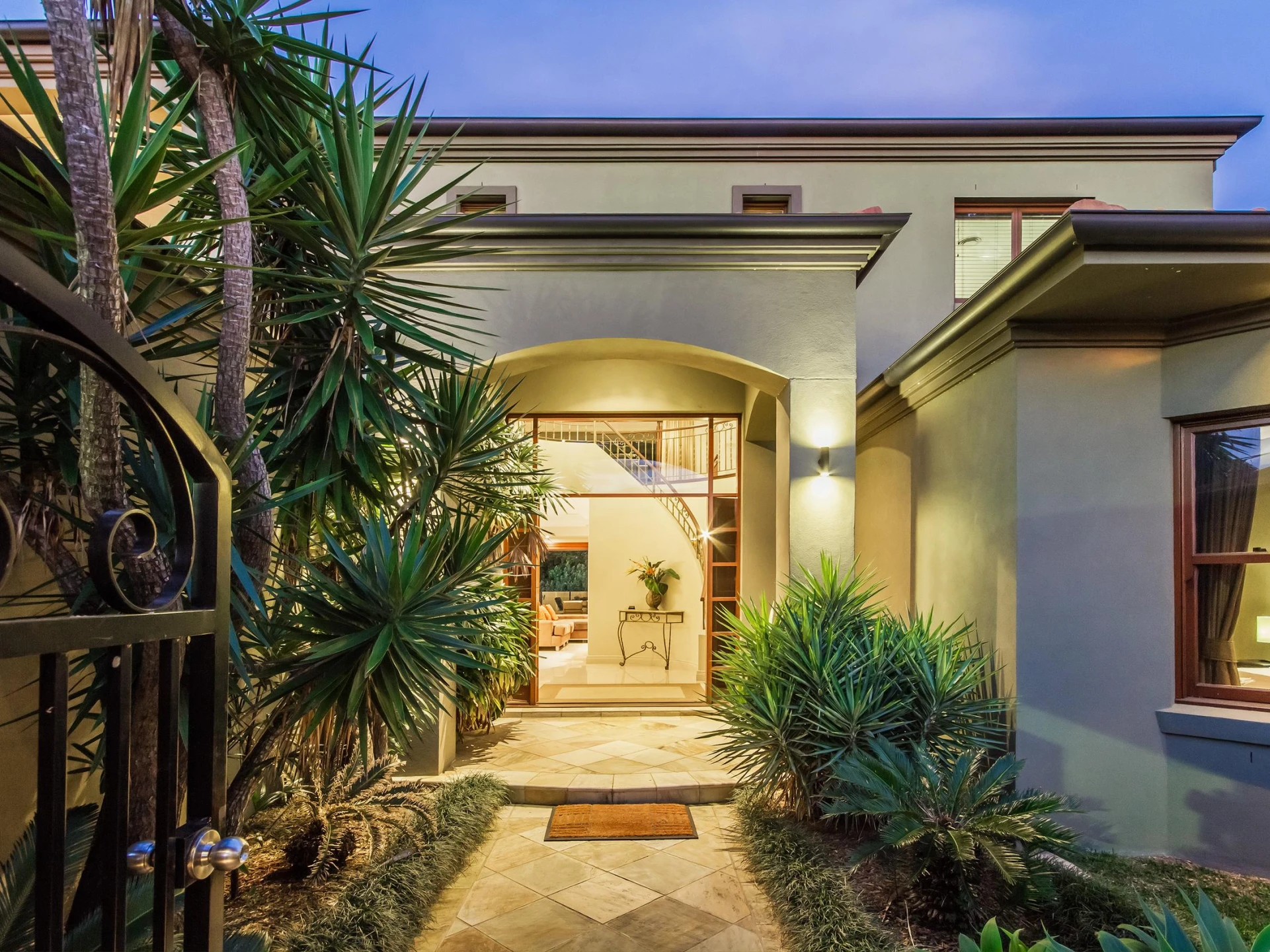 16 Lakeland Key, Broadbeach Waters QLD 4218, Broadbeach Waters - Thumbnail 6