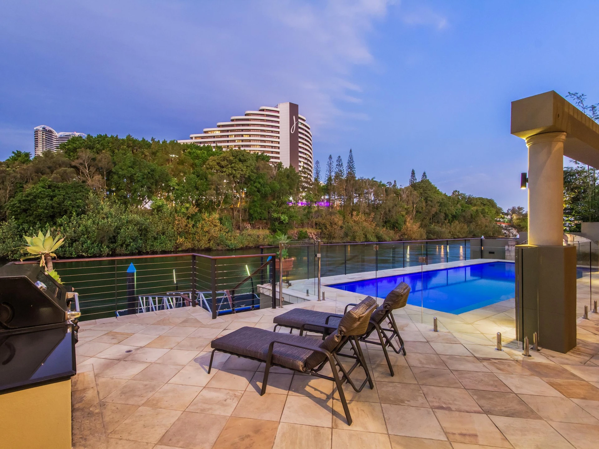 16 Lakeland Key, Broadbeach Waters QLD 4218, Broadbeach Waters - Thumbnail 4