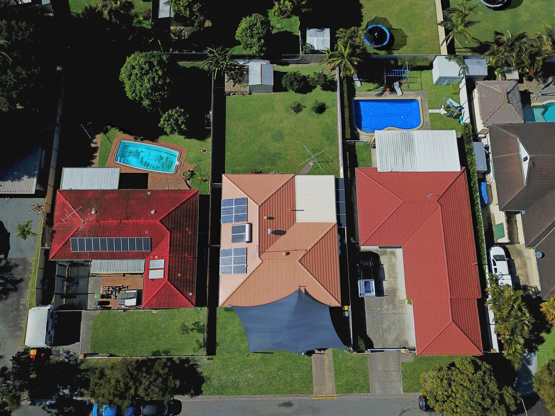 21 Peter Parade, Mermaid Waters QLD 4218, Mermaid Waters - Thumbnail 3