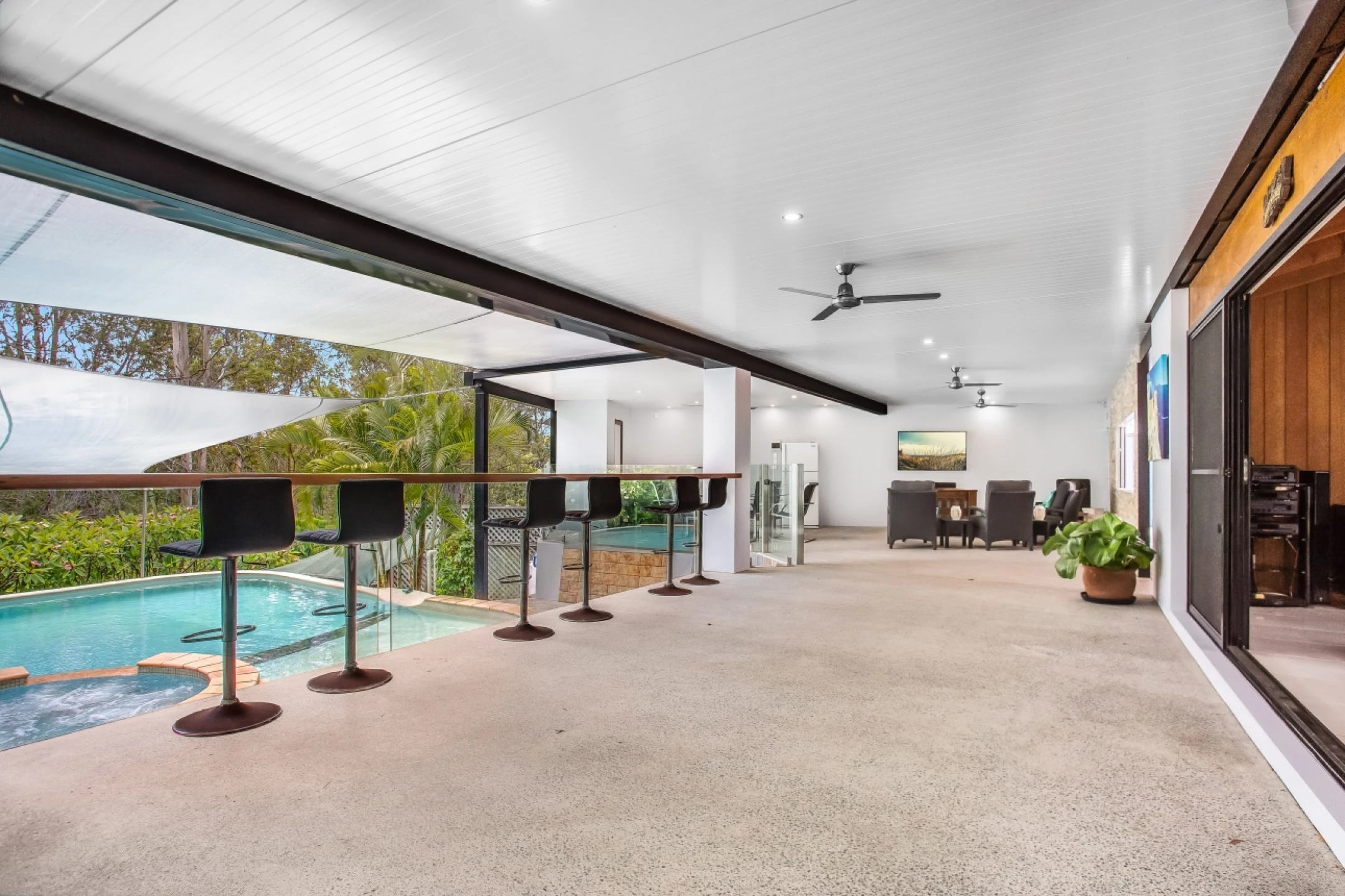 2 Nakula Street, Gaven QLD 4211, Gaven - Thumbnail 2