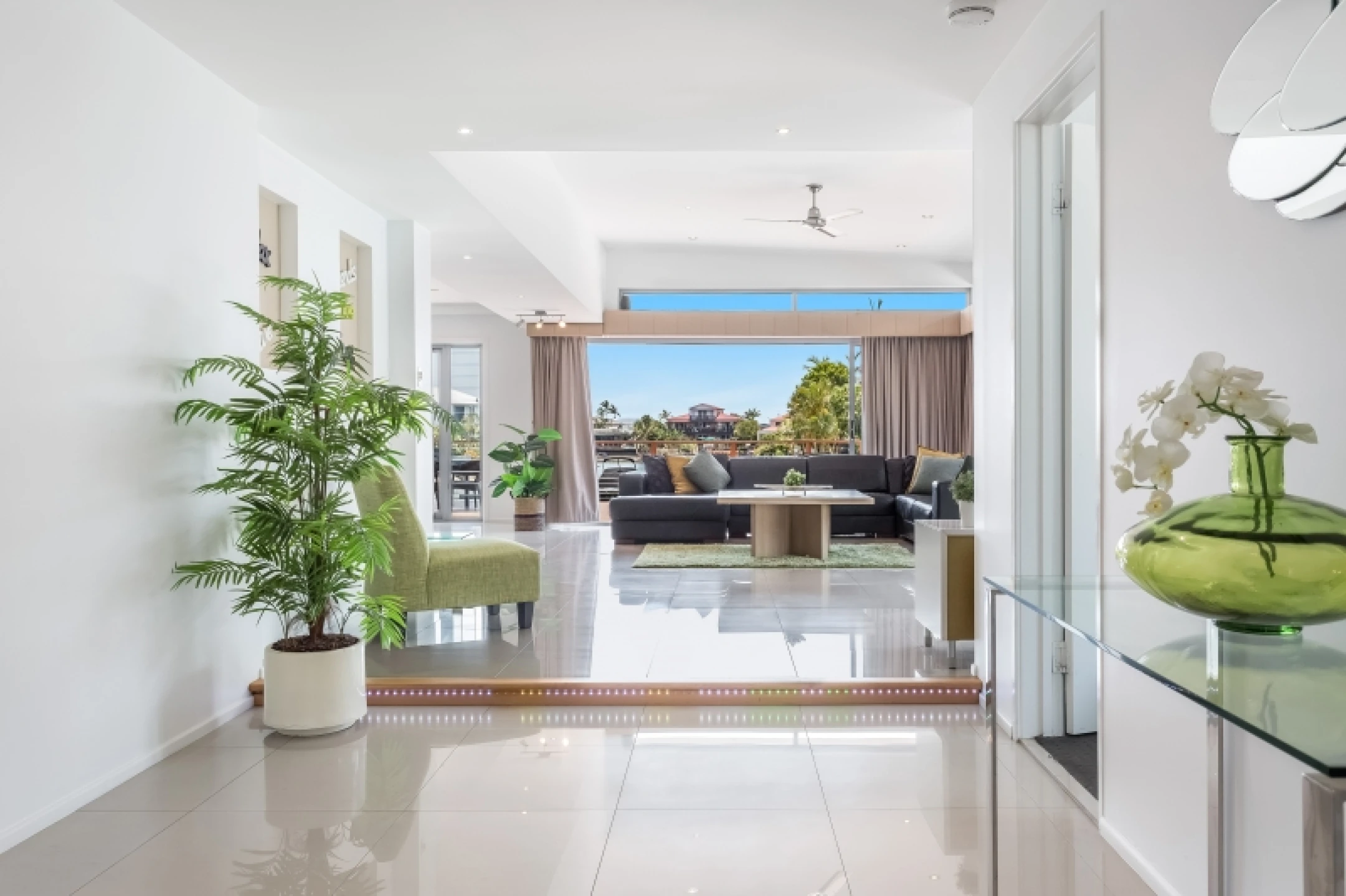 27 Merrimac Boulevard, Broadbeach Waters QLD 4218, Broadbeach Waters - Thumbnail 8