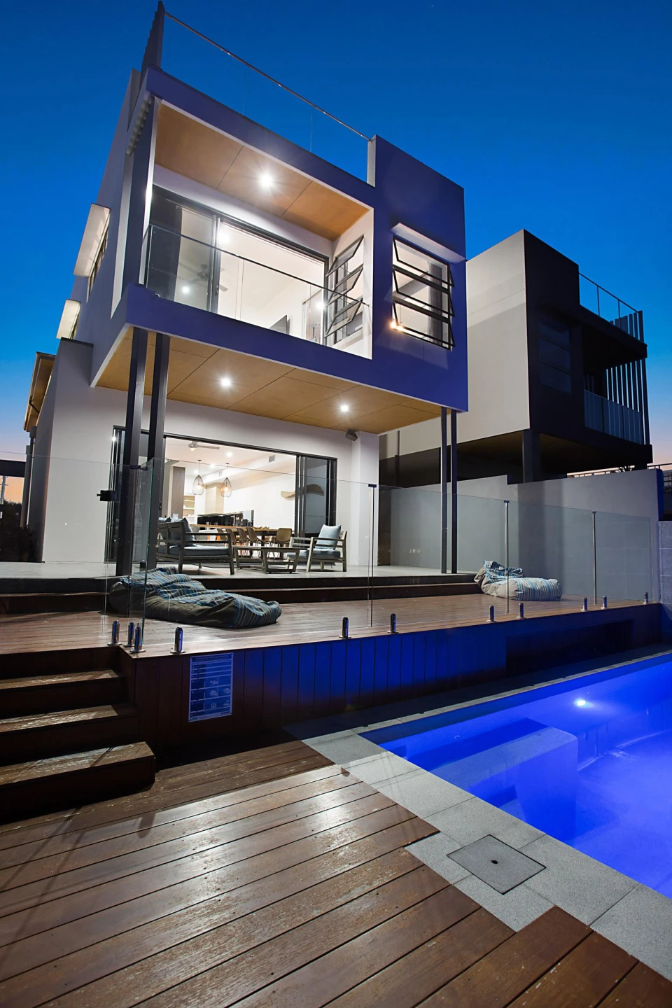 2 / 98 Monaco Street, Broadbeach Waters QLD 4218, Broadbeach Waters - Thumbnail 4