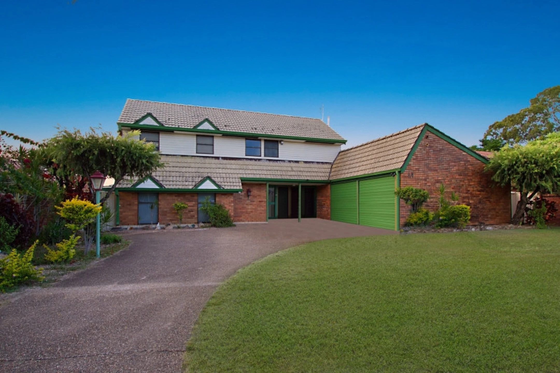 84 Oceanic Drive, Mermaid Waters QLD 4218, Mermaid Waters - Thumbnail 2