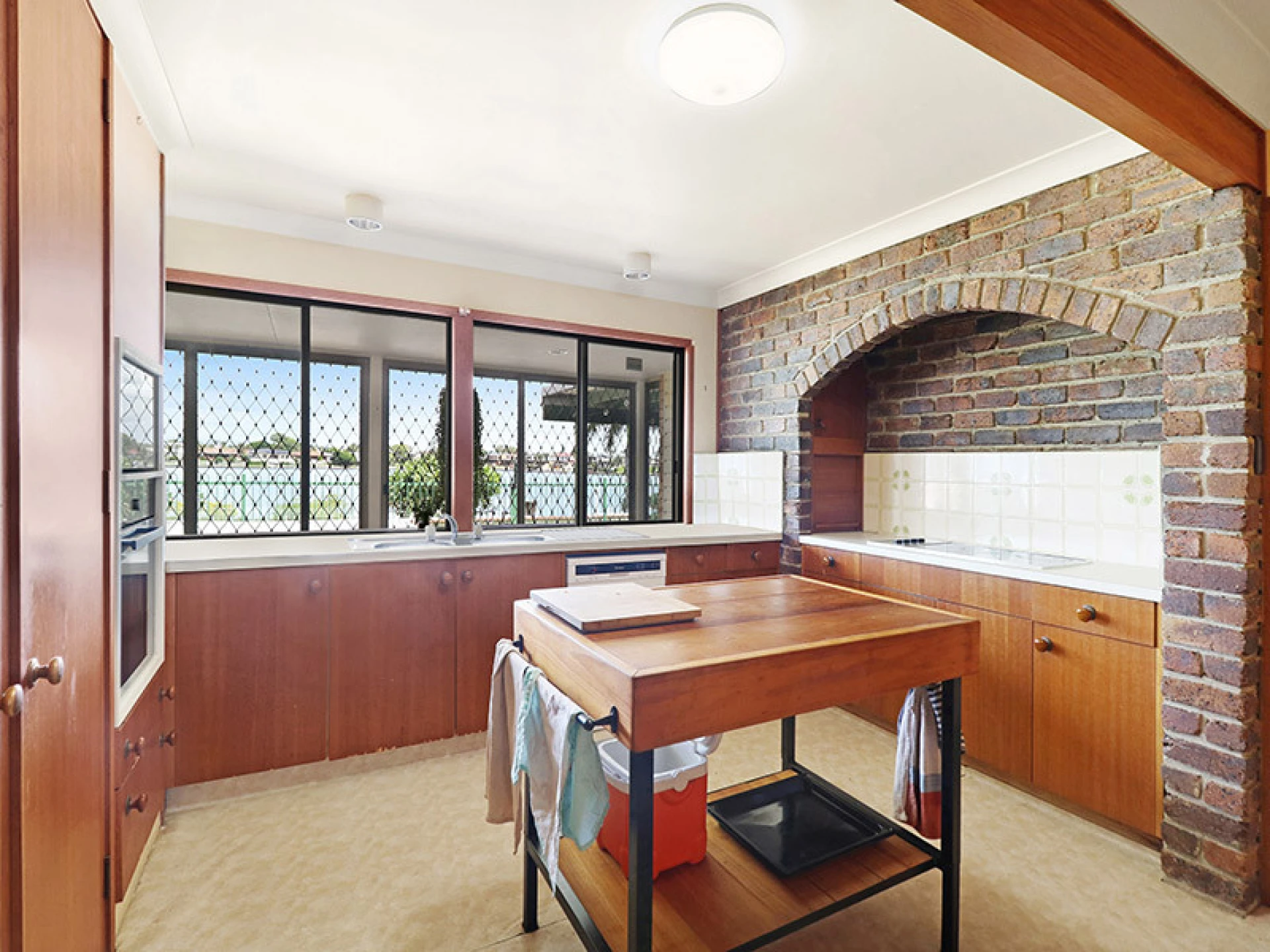 84 Oceanic Drive, Mermaid Waters QLD 4218, Mermaid Waters - Thumbnail 5