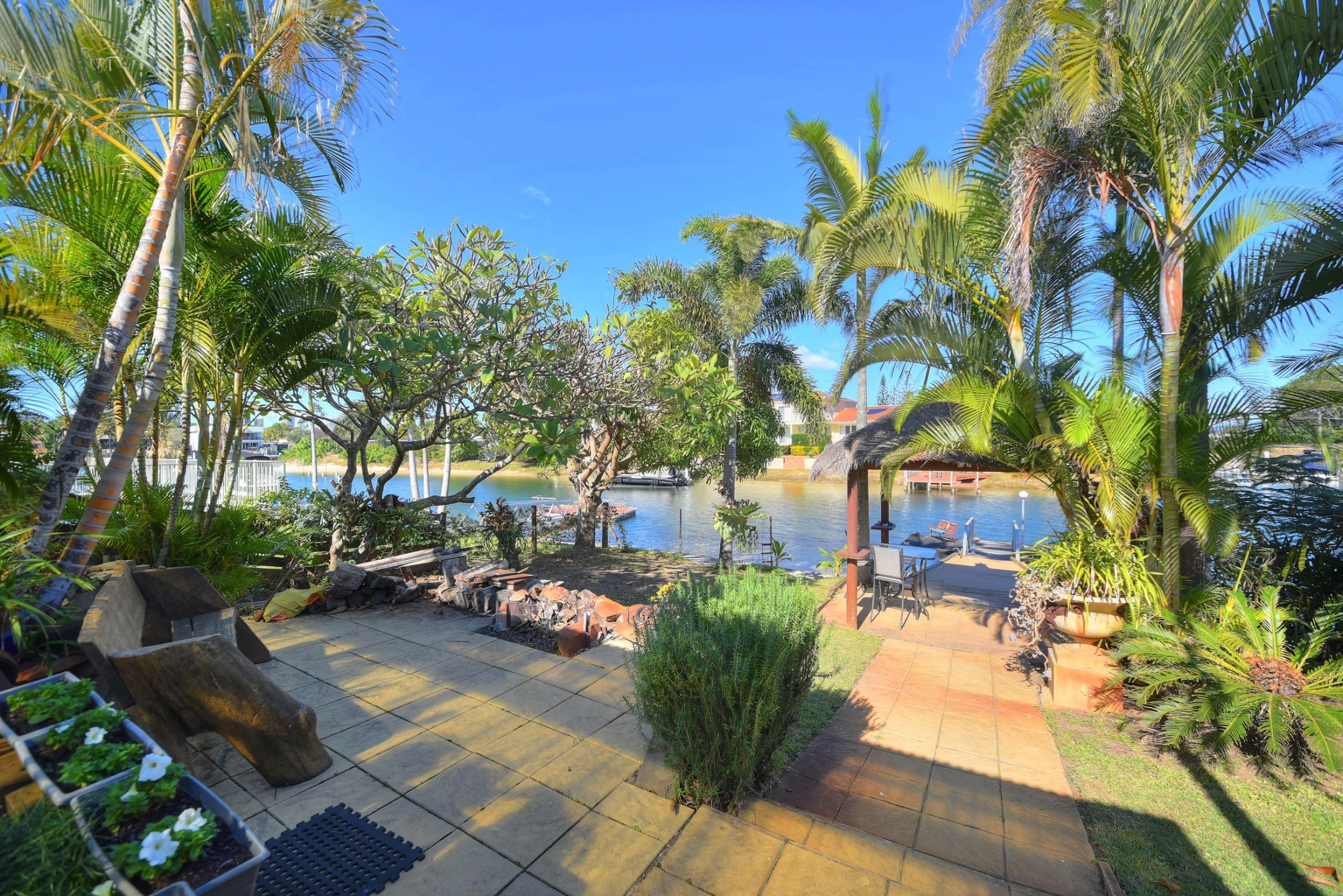 104 Monaco Street, Broadbeach Waters QLD 4218, Broadbeach Waters - Thumbnail 2