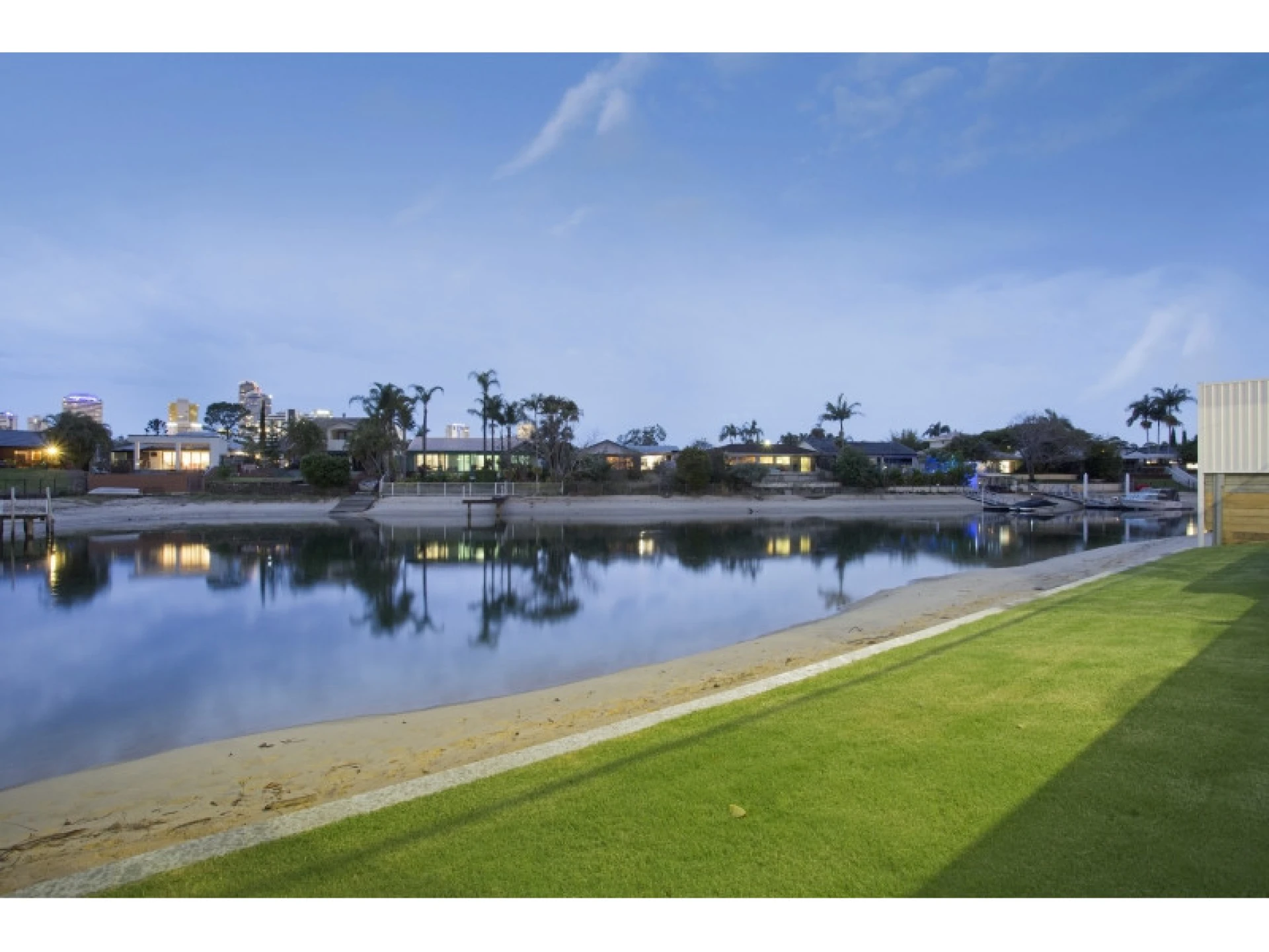 86 Clear Island Road, Broadbeach Waters QLD 4218, Broadbeach Waters - Thumbnail 7