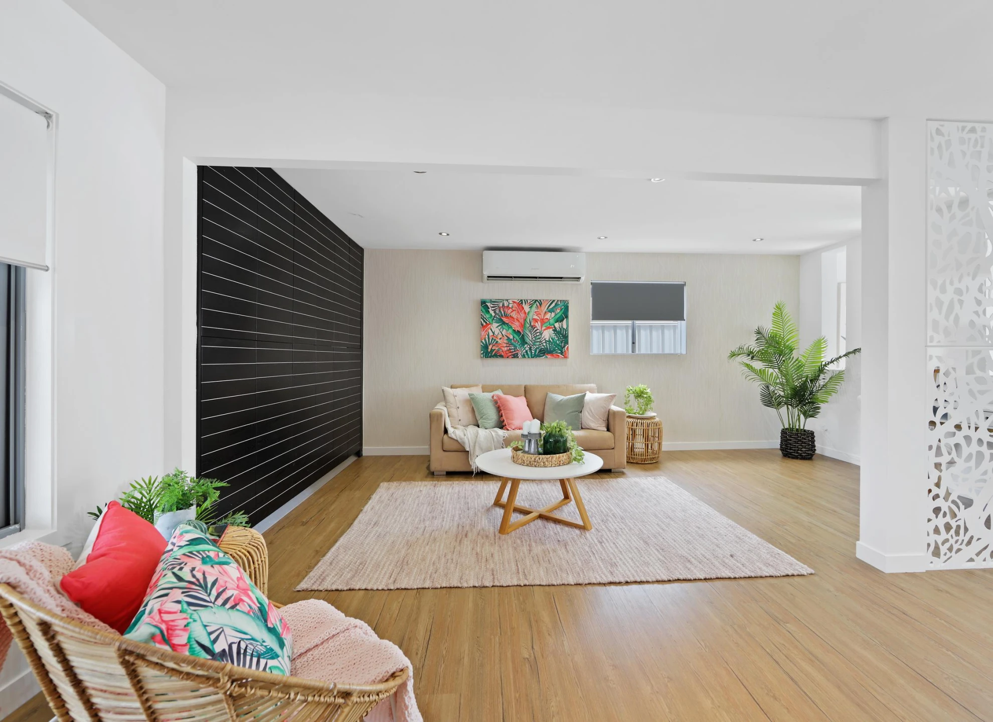 9 Costa Court, Broadbeach Waters QLD 4218, Broadbeach Waters - Thumbnail 3