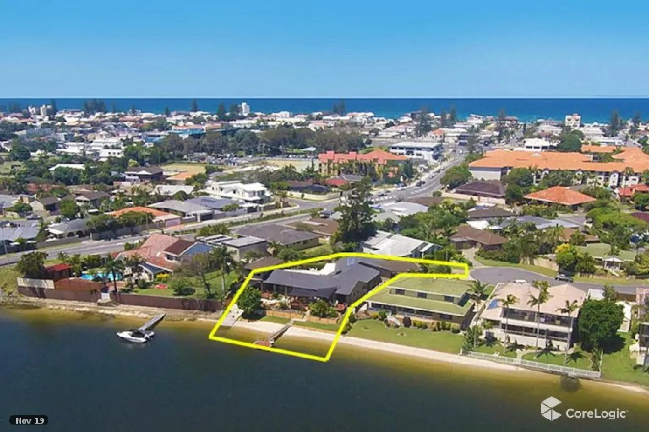 10 Ondine Court, Mermaid Waters QLD 4218, Mermaid Waters - Thumbnail 2