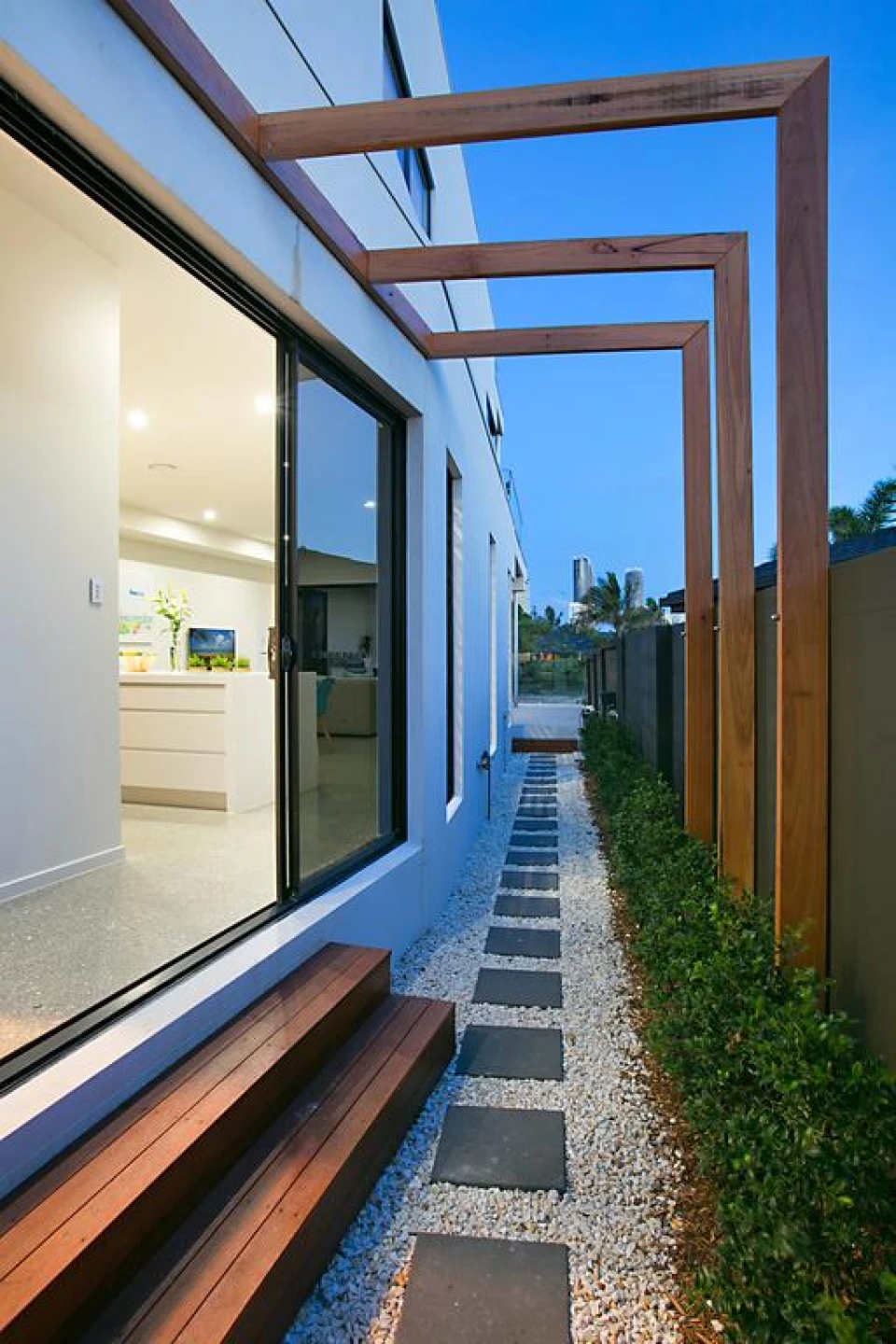 16B Andrea Avenue, Broadbeach Waters QLD 4218, Broadbeach Waters - Thumbnail 7