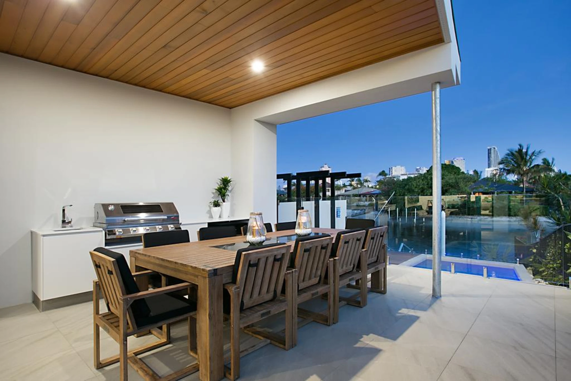 16B Andrea Avenue, Broadbeach Waters QLD 4218, Broadbeach Waters - Thumbnail 3