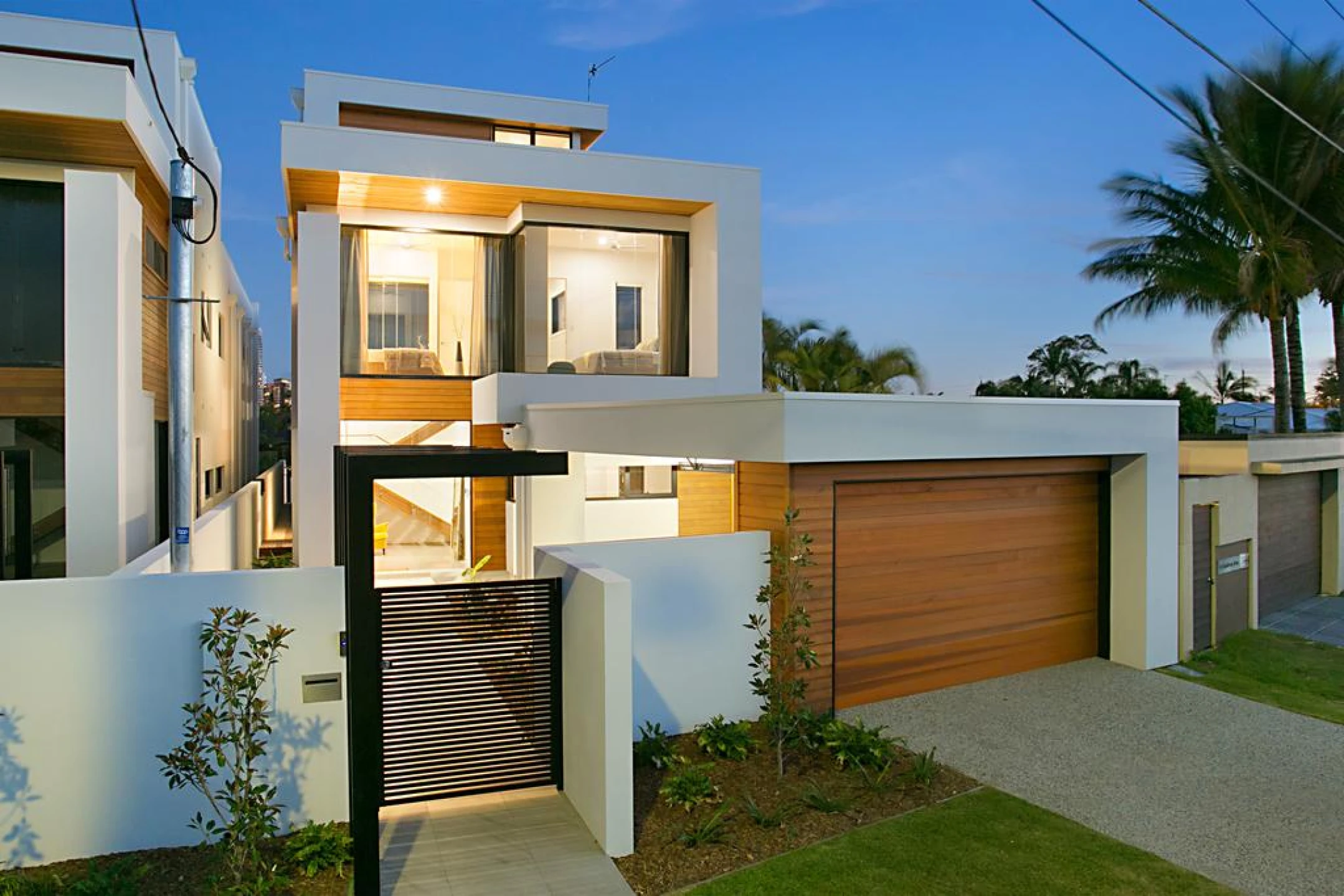 16B Andrea Avenue, Broadbeach Waters QLD 4218, Broadbeach Waters - Thumbnail 4