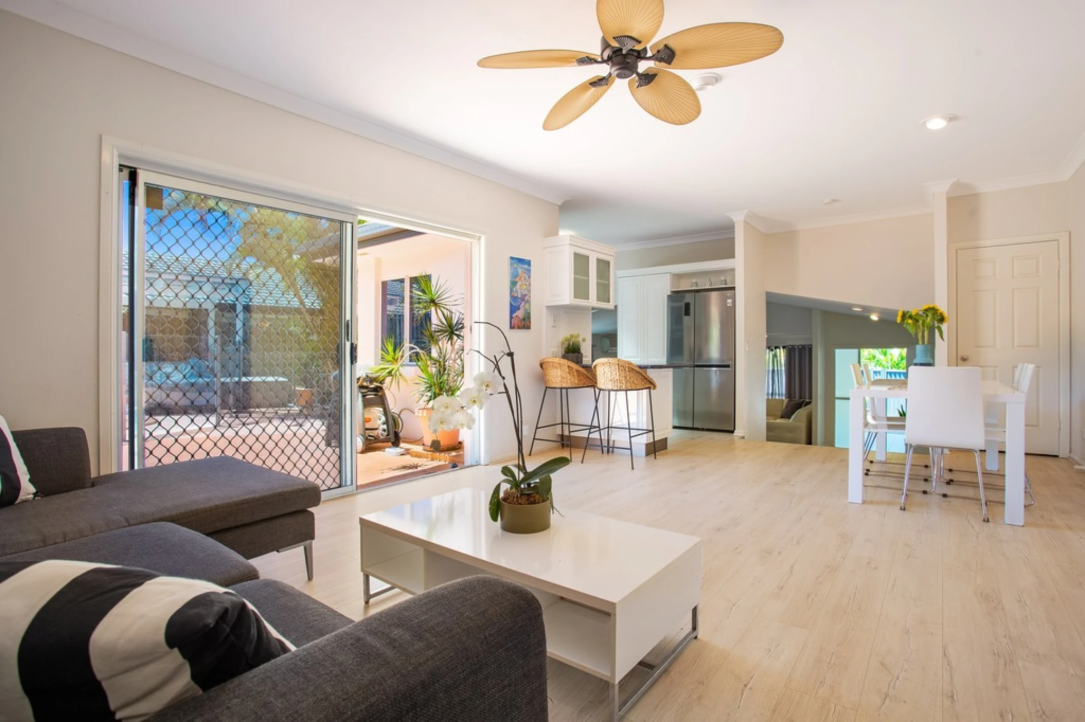 317 Ron Penhaligon Way, Robina QLD 4226, Robina - Thumbnail 2