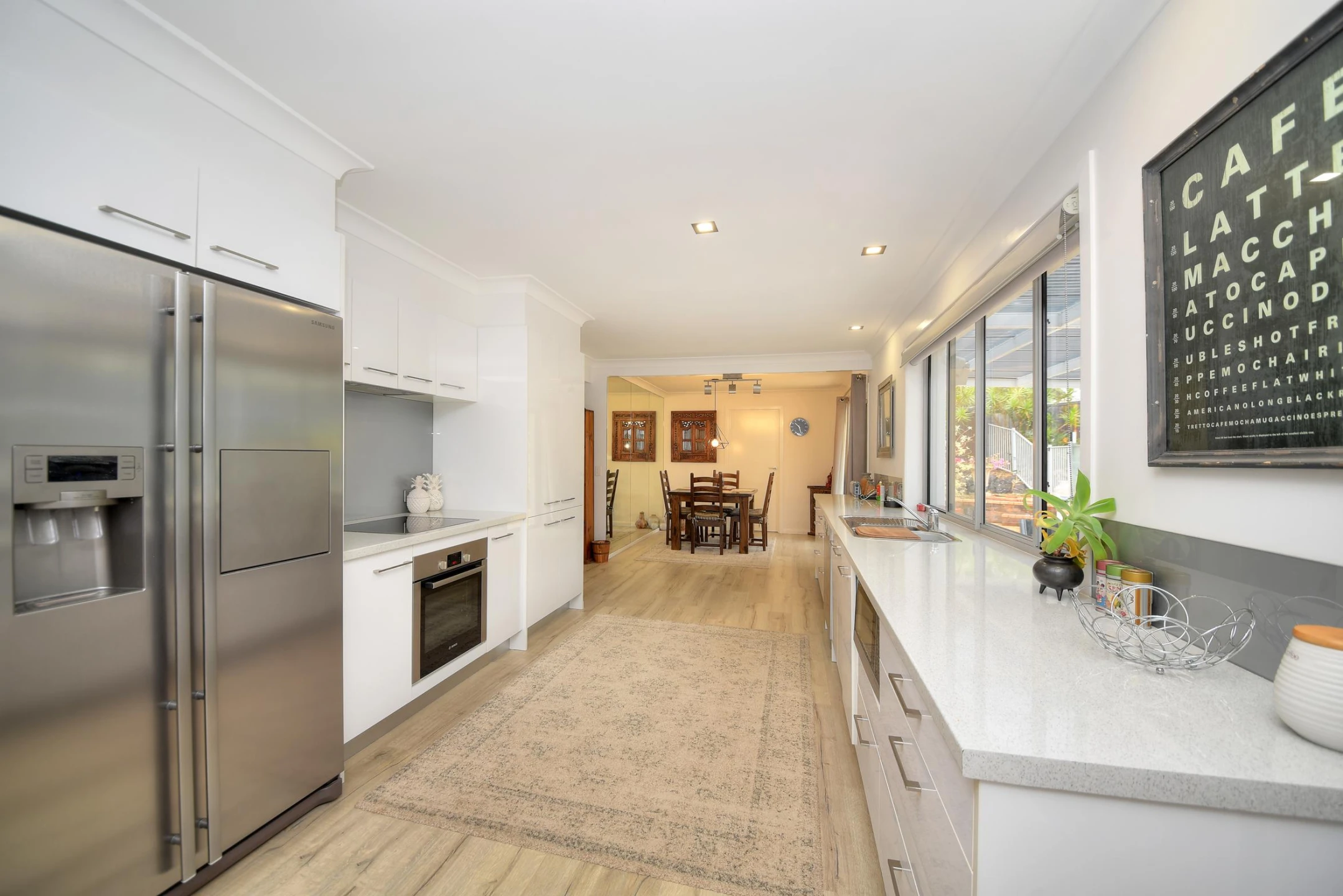 15 Lambros Drive, Benowa QLD 4217, Benowa - Thumbnail 4