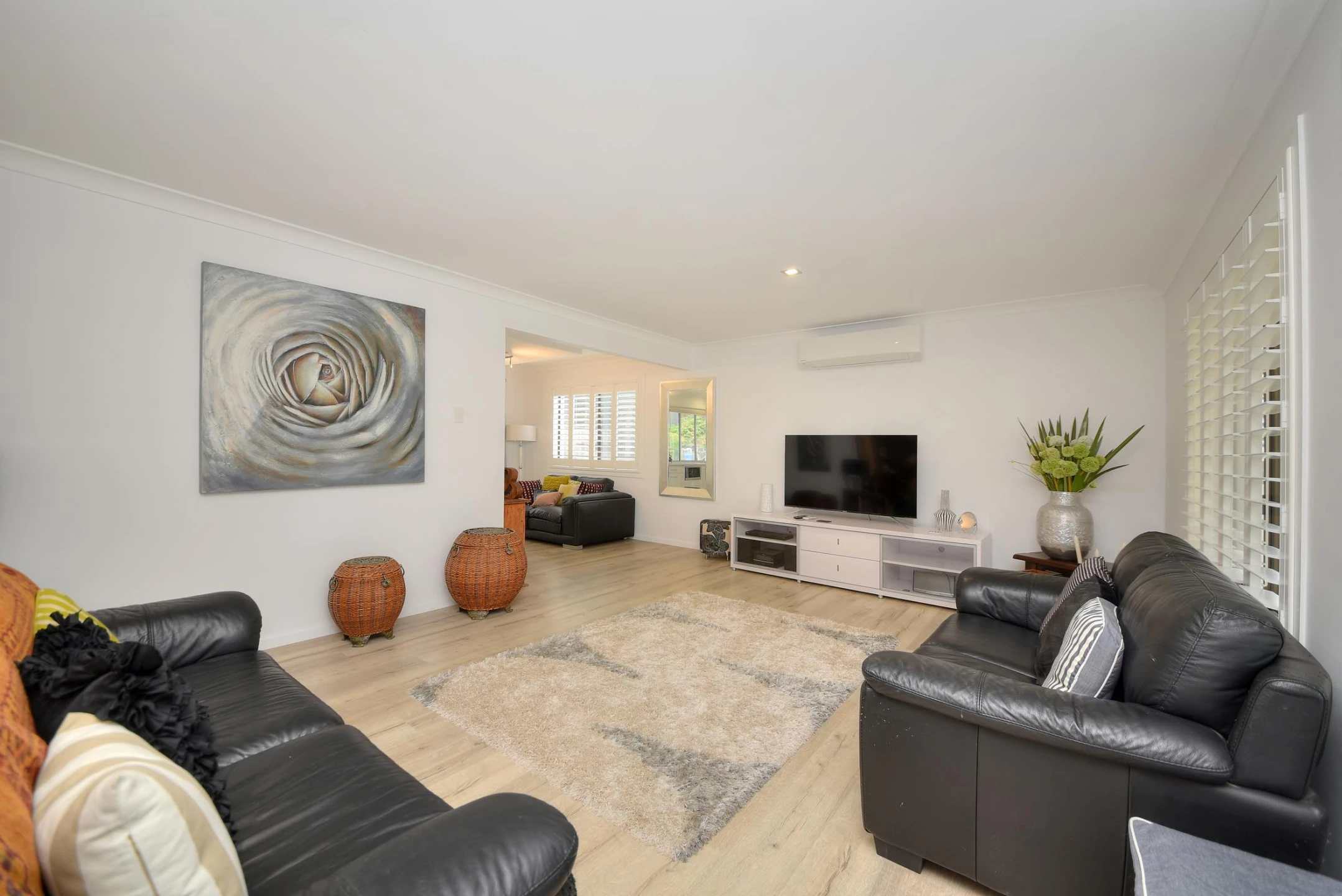 15 Lambros Drive, Benowa QLD 4217, Benowa - Thumbnail 3