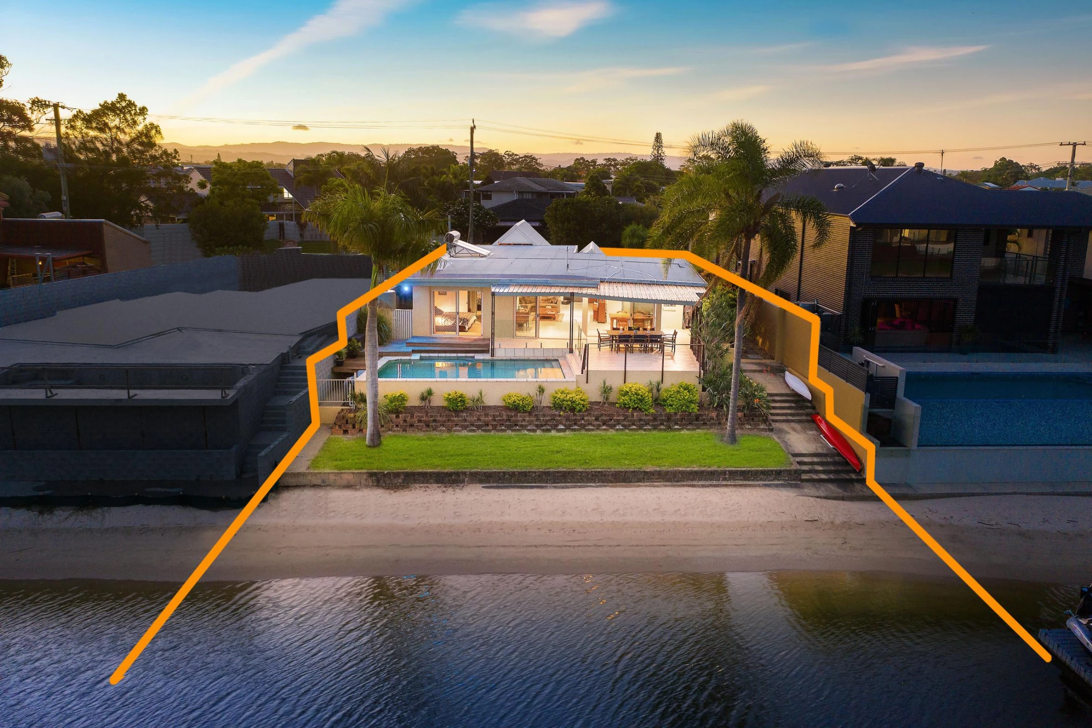 102 Clear Island Road, Broadbeach Waters QLD 4218, Broadbeach Waters - Thumbnail 3