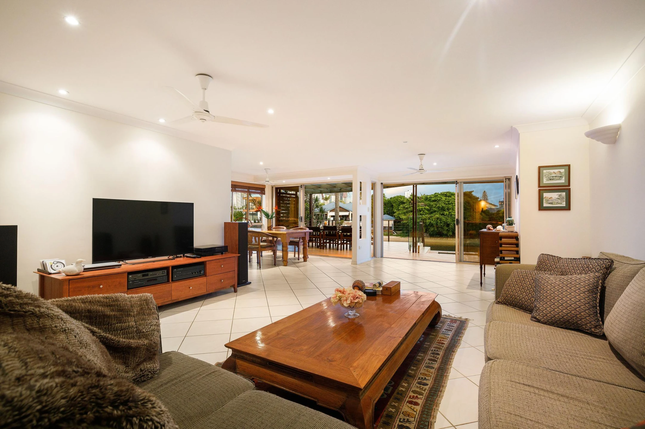 102 Clear Island Road, Broadbeach Waters QLD 4218, Broadbeach Waters - Thumbnail 8