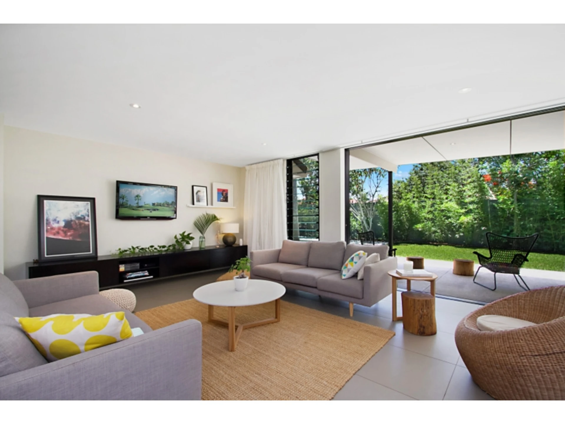 19 Southerly Street, Mermaid Waters QLD 4218, Mermaid Waters - Thumbnail 6