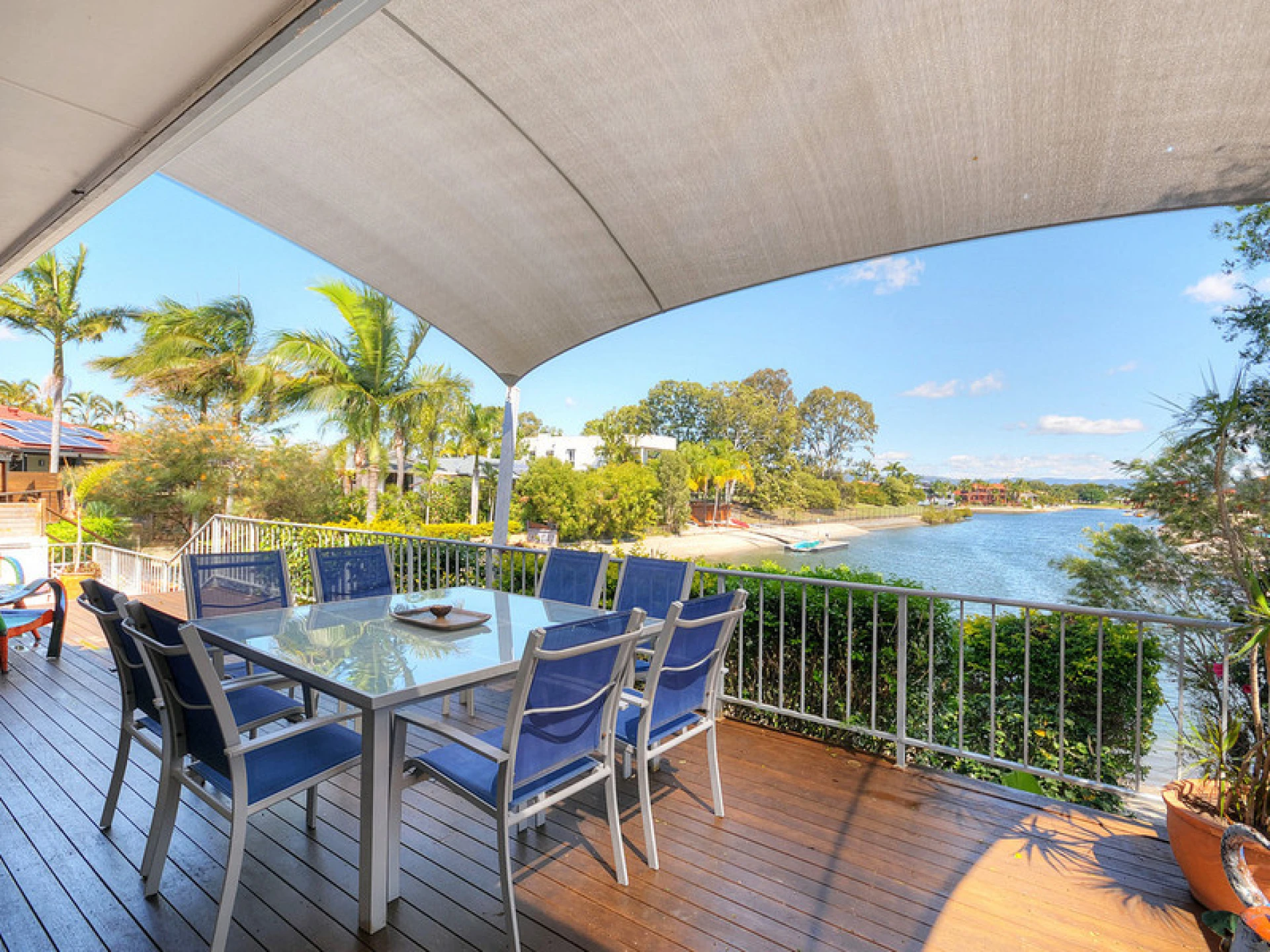 4 Peter Blondell Drive, Mermaid Waters QLD 4218, Mermaid Waters - Thumbnail 2