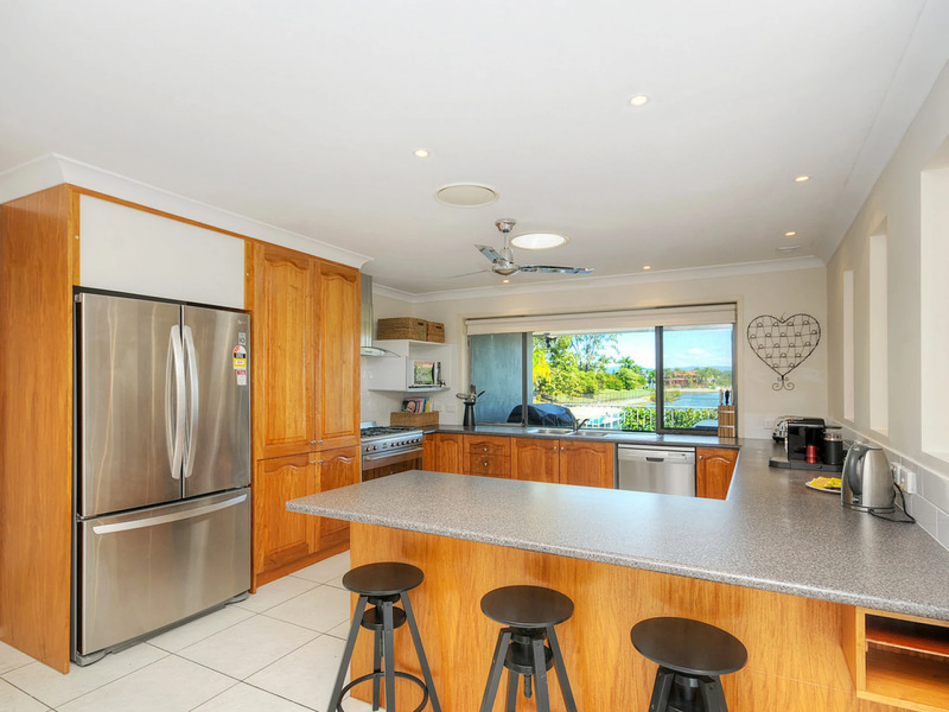 4 Peter Blondell Drive, Mermaid Waters QLD 4218, Mermaid Waters - Thumbnail 6