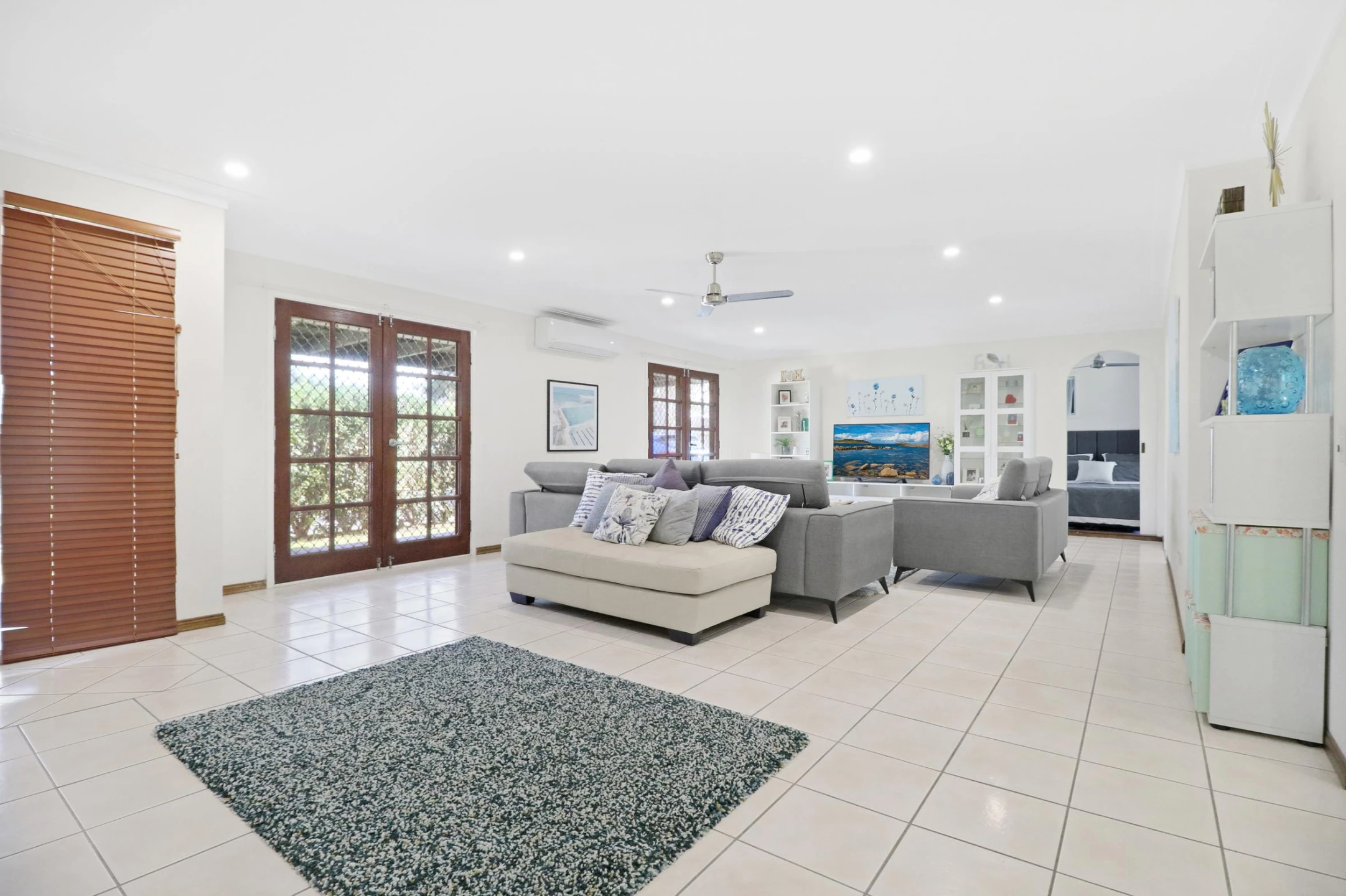 89 Rumrunner Street, Mermaid Waters QLD 4218, Mermaid Waters - Thumbnail 2