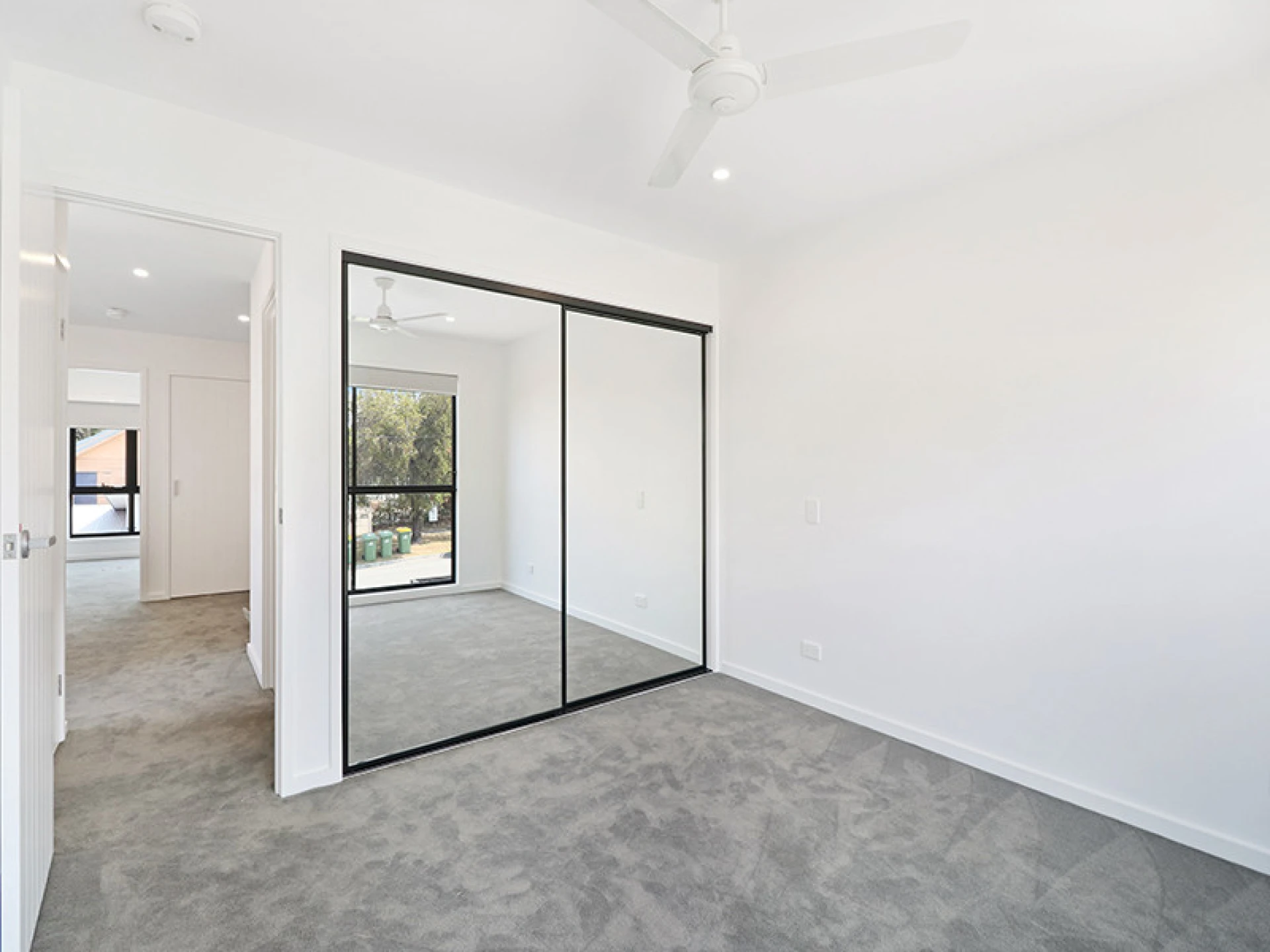 2 / 83 Falconer Street, Southport QLD 4215, Southport - Thumbnail 6