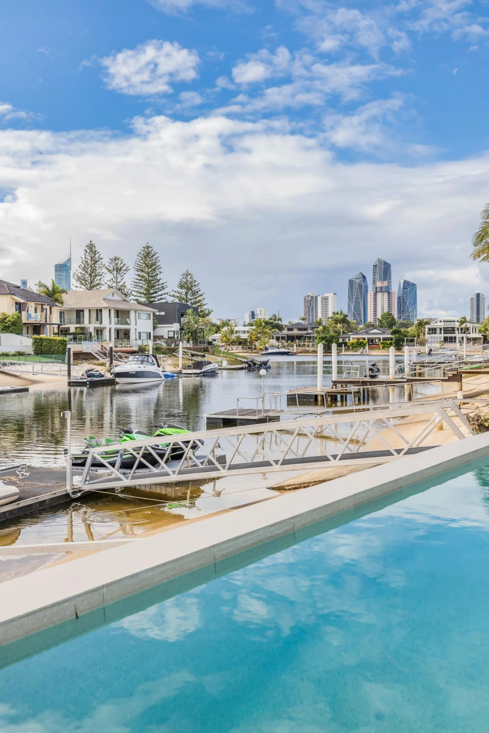 21 Andrea Avenue, Broadbeach Waters QLD 4218, Broadbeach Waters - Thumbnail 4