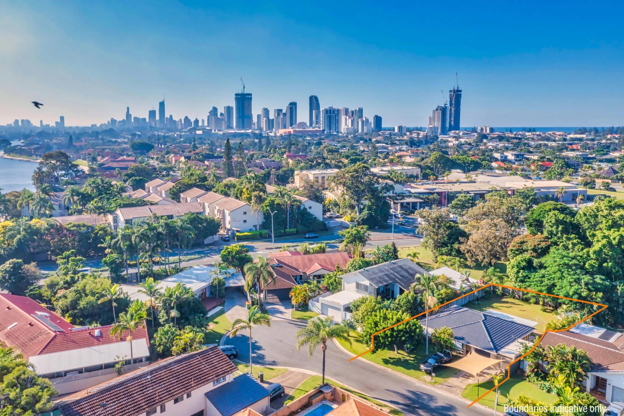 17 Oriana Drive, Mermaid Waters QLD 4218, Mermaid Waters - Thumbnail 2