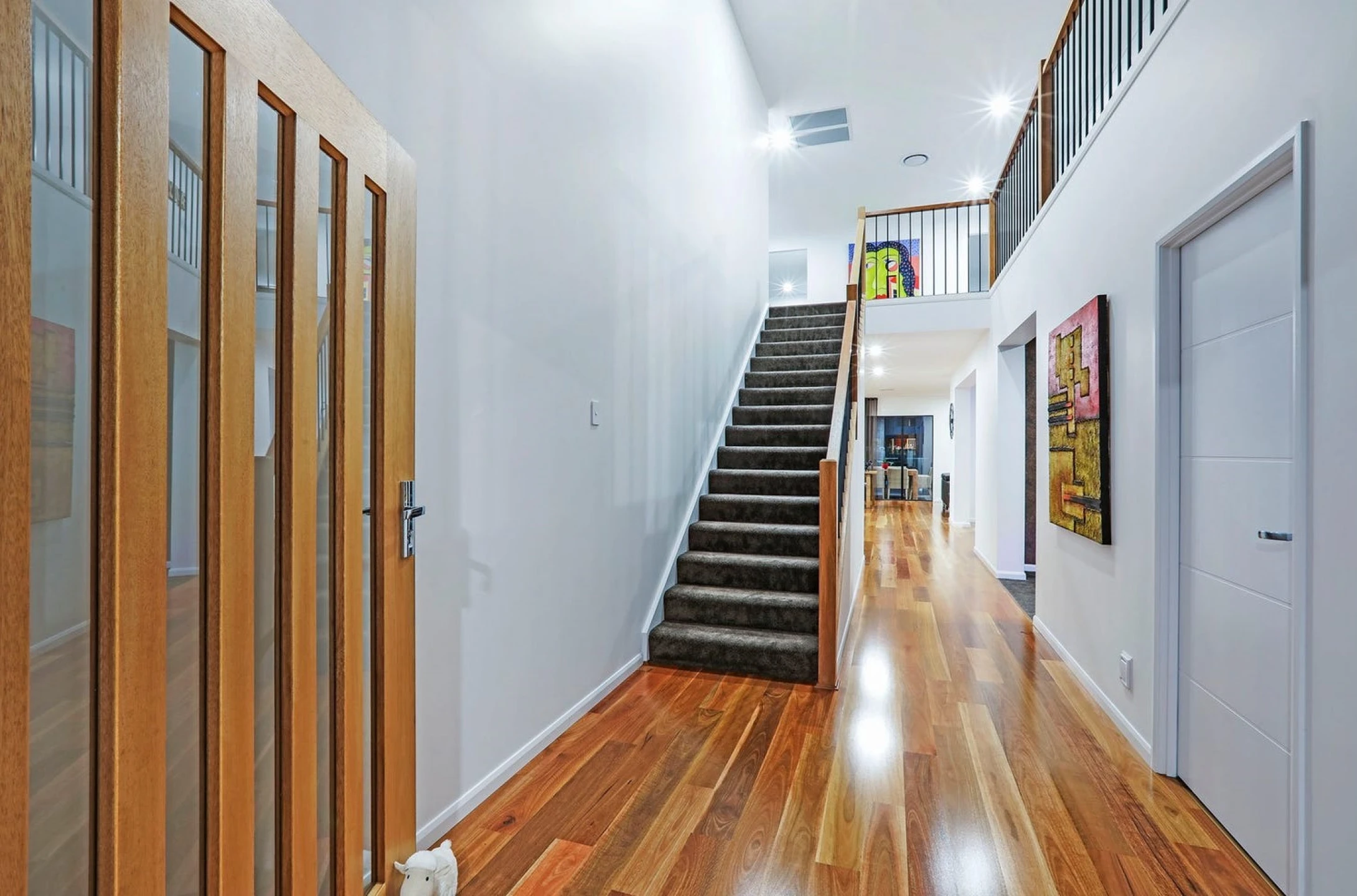 7 Beverley Crescent, Broadbeach Waters QLD 4218, Broadbeach Waters - Thumbnail 4