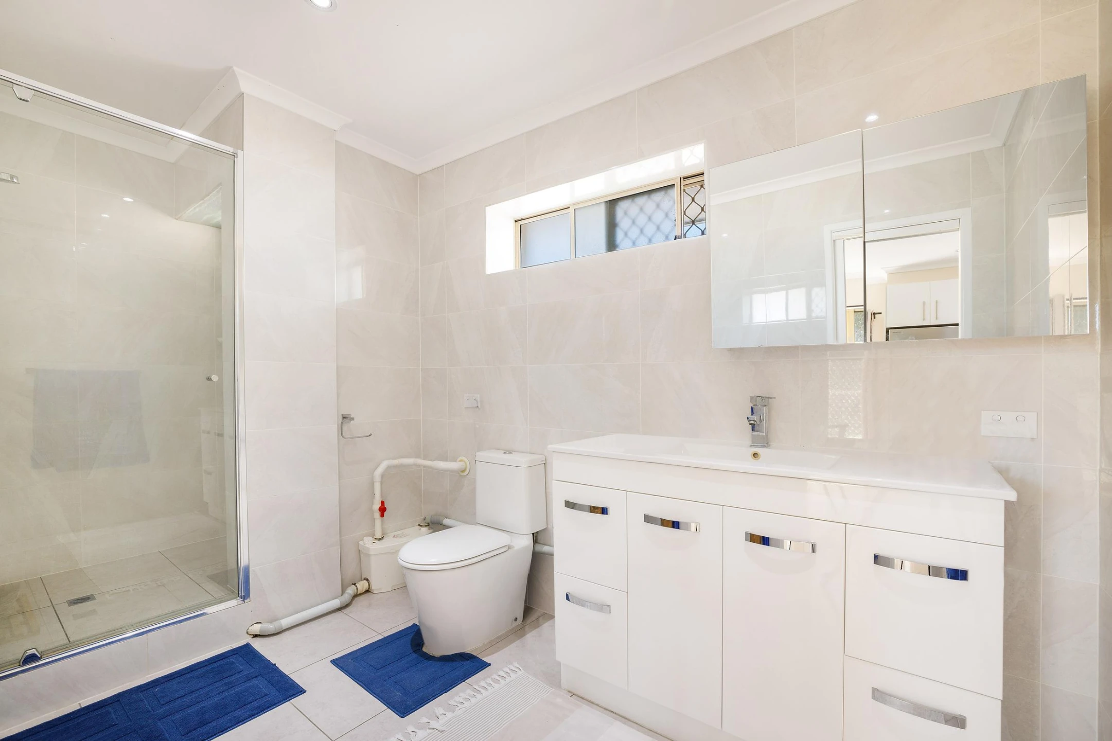 15 Compass Court, Mermaid Waters QLD 4218, Mermaid Waters - Thumbnail 3