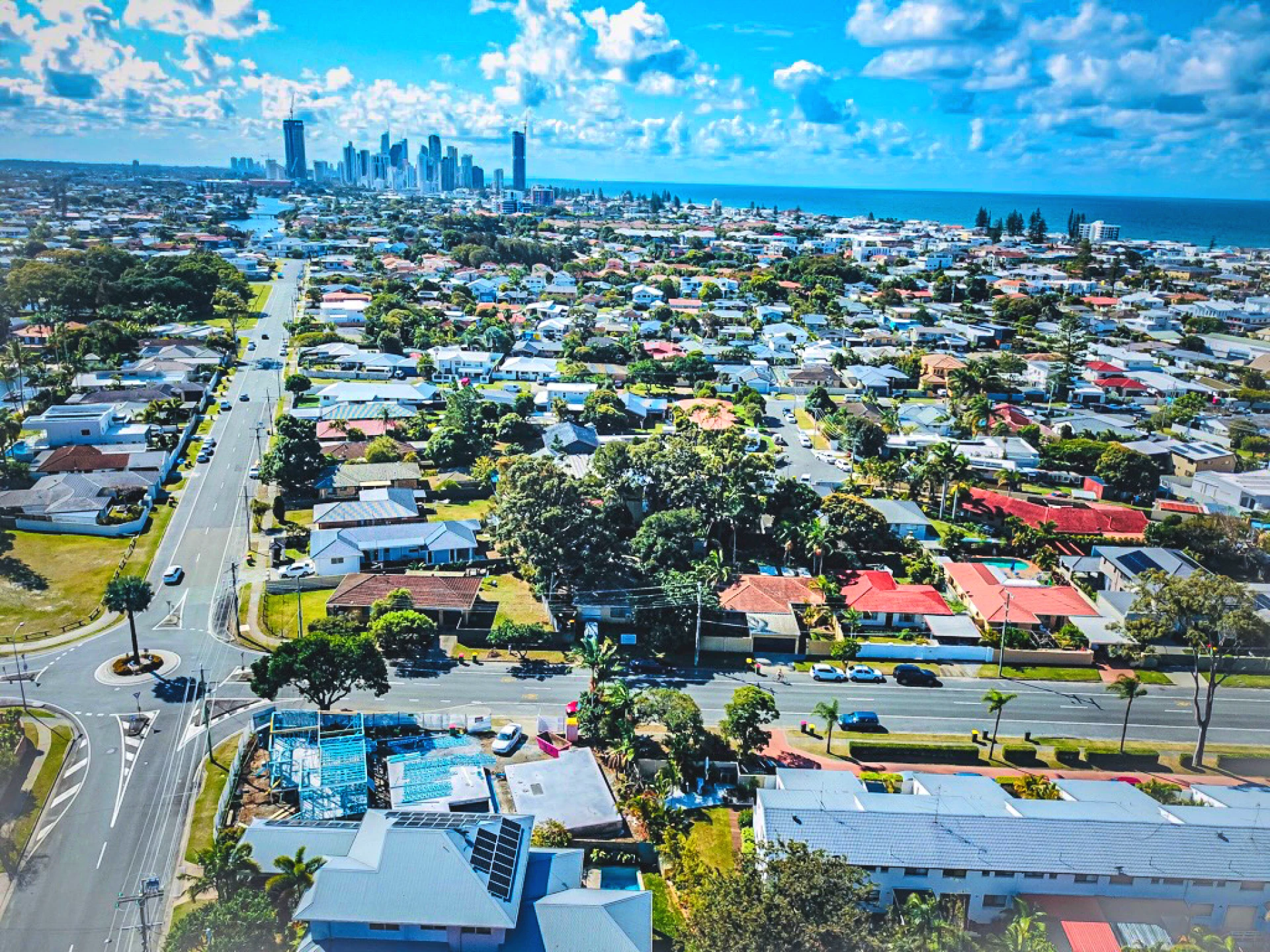 21 Karbunya Street, Mermaid Waters QLD 4218, Mermaid Waters - Thumbnail 3