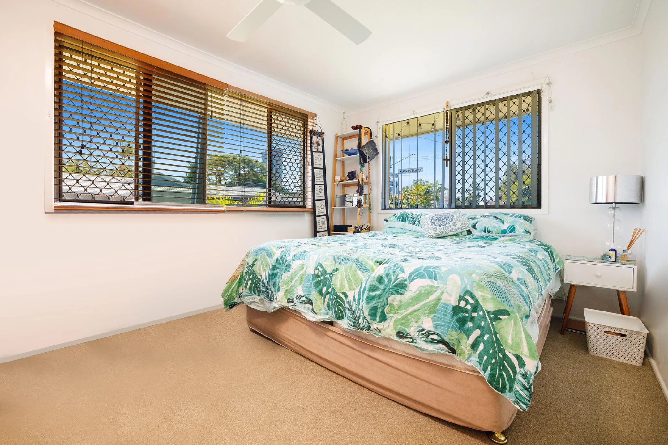 44 Bordeaux Parade, Mermaid Waters QLD 4218, Mermaid Waters - Thumbnail 8
