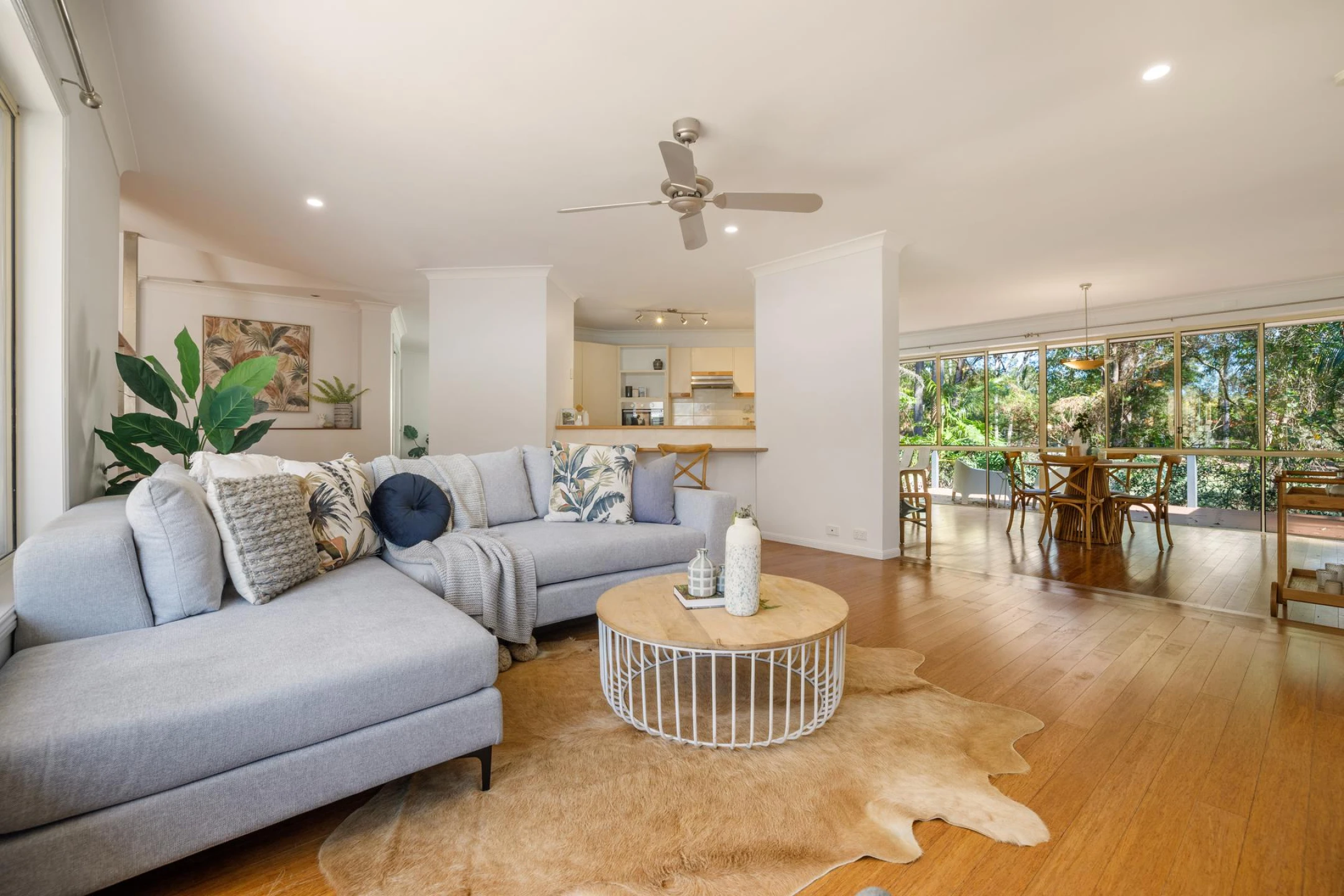 16 Chantilly Place, Robina QLD 4226, Robina - Thumbnail 2