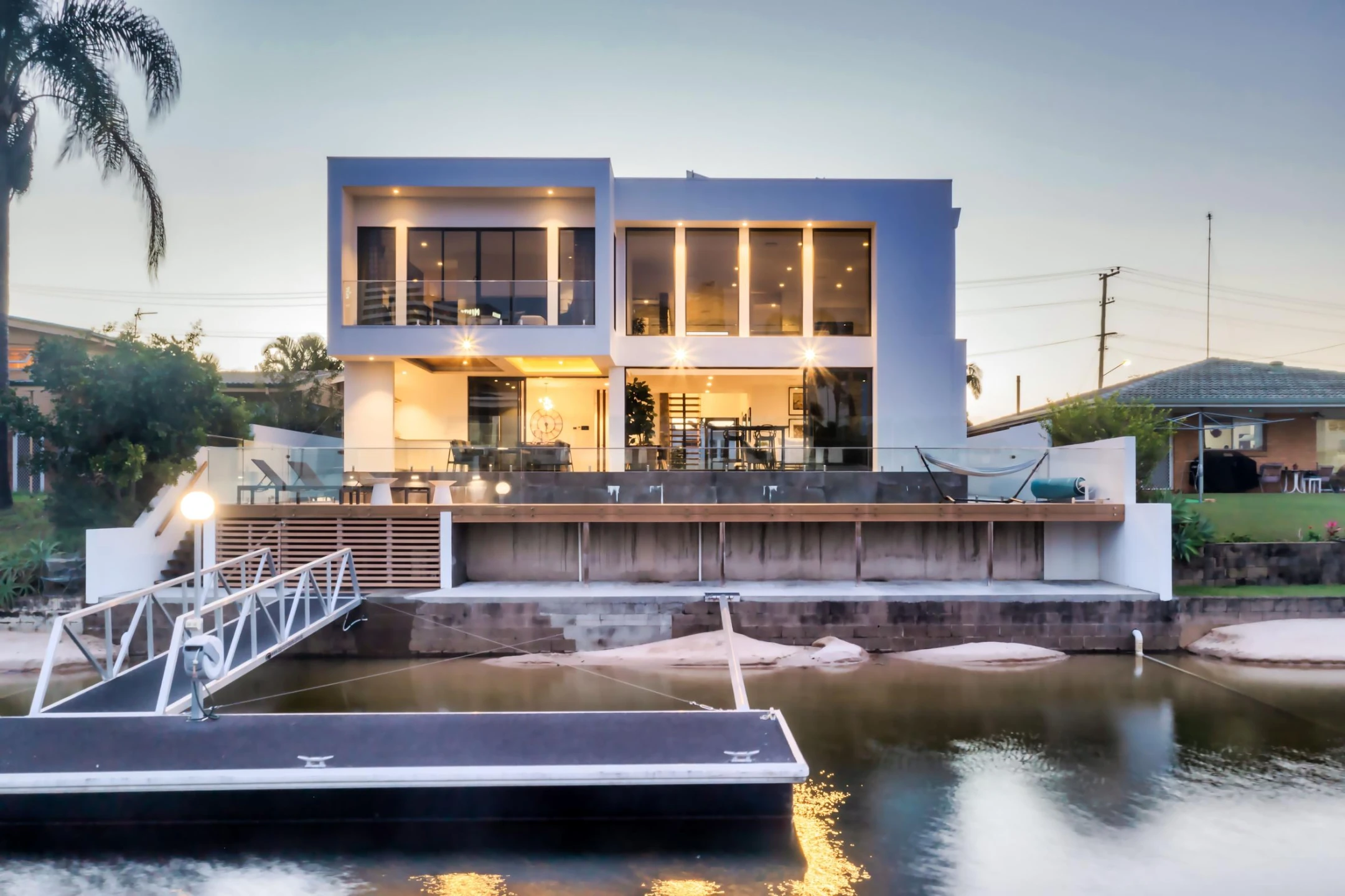 26 Sunshine Boulevard, Broadbeach Waters QLD 4218, Broadbeach Waters - Thumbnail 2