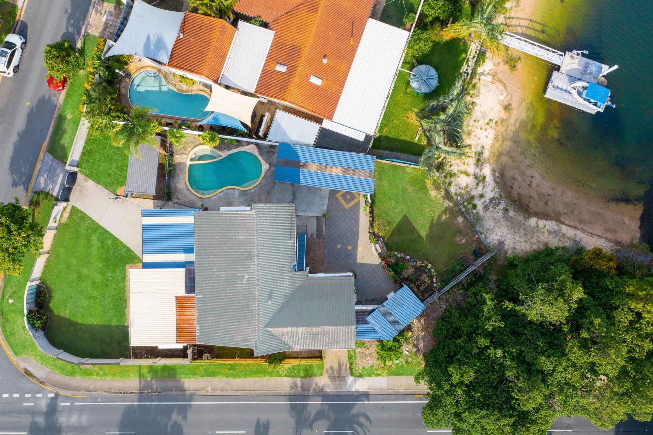 1 Gretel Drive, Mermaid Waters QLD 4218, Mermaid Waters - Thumbnail 5