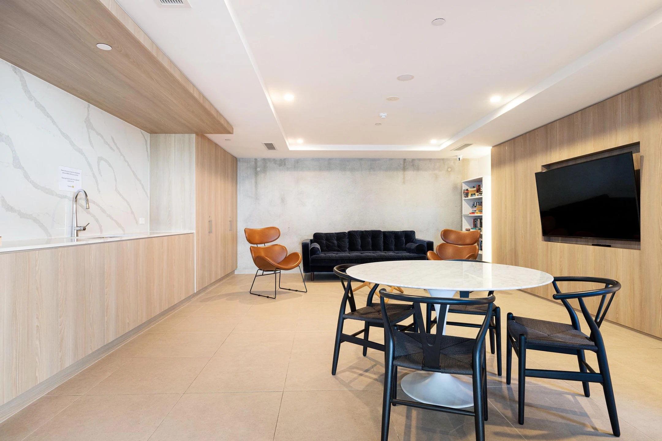 305 / 16-18 Seventh Avenue, Palm Beach QLD 4221, Palm Beach - Thumbnail 3