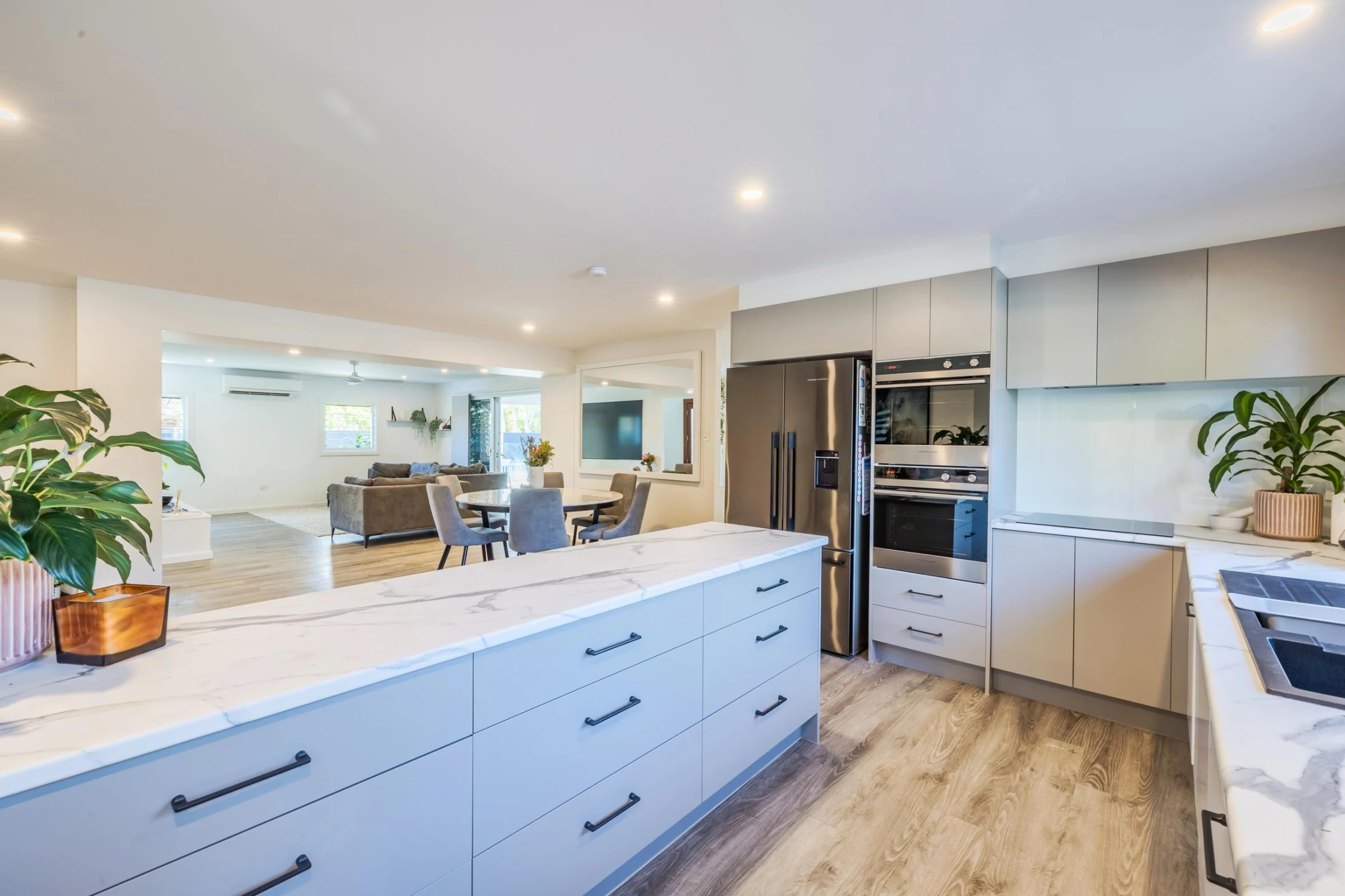 150 Barrier Reef Drive, Mermaid Waters QLD 4218, Mermaid Waters - Thumbnail 6