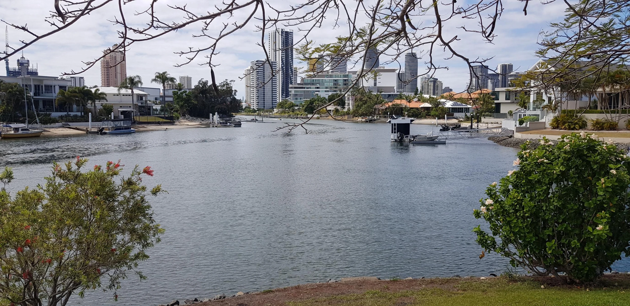 32 Andrea Avenue, Broadbeach Waters QLD 4218, Broadbeach Waters - Thumbnail 4