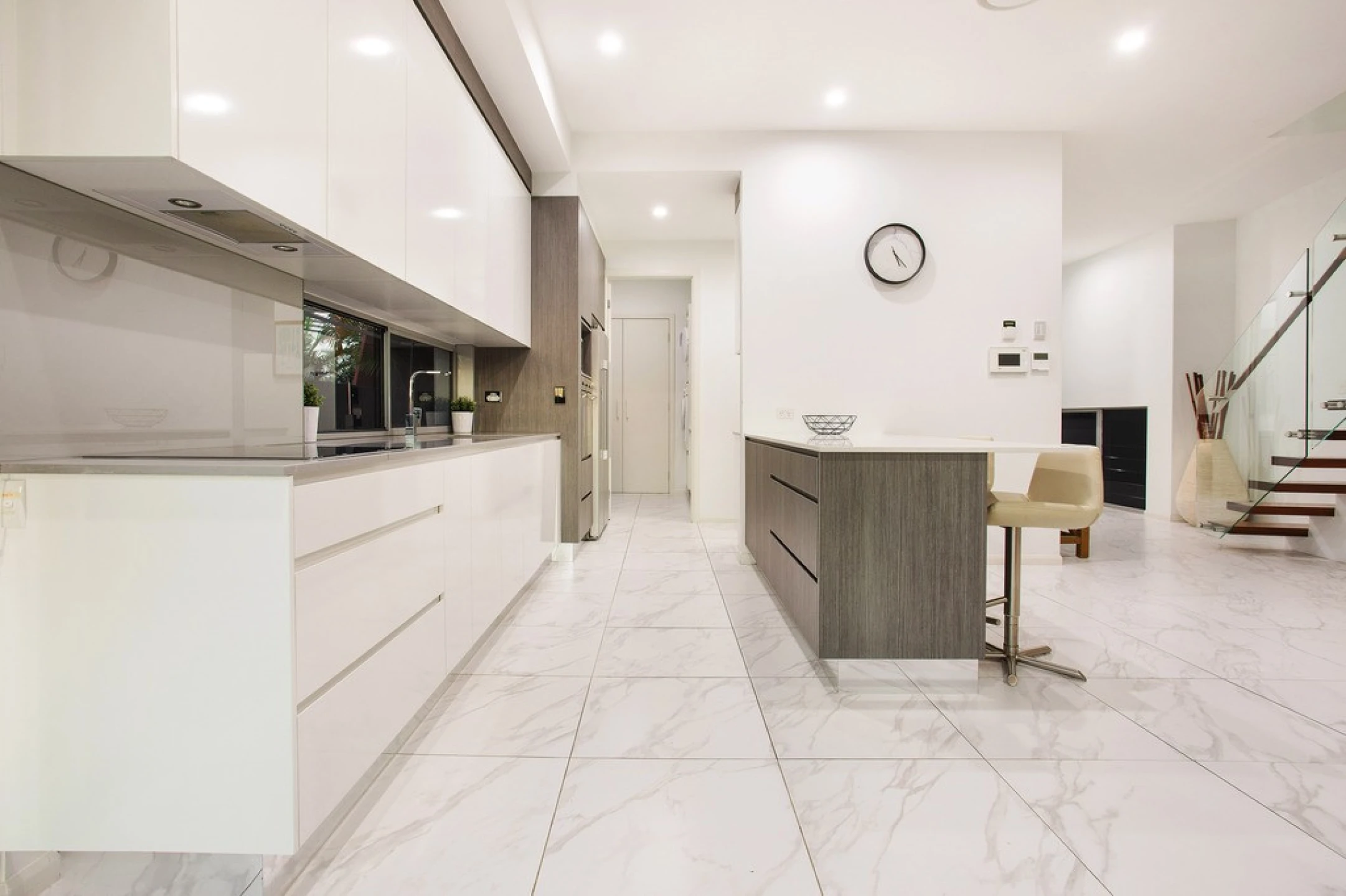 2 / 49 Sunshine Boulevard, Broadbeach Waters QLD 4218, Broadbeach Waters - Thumbnail 6