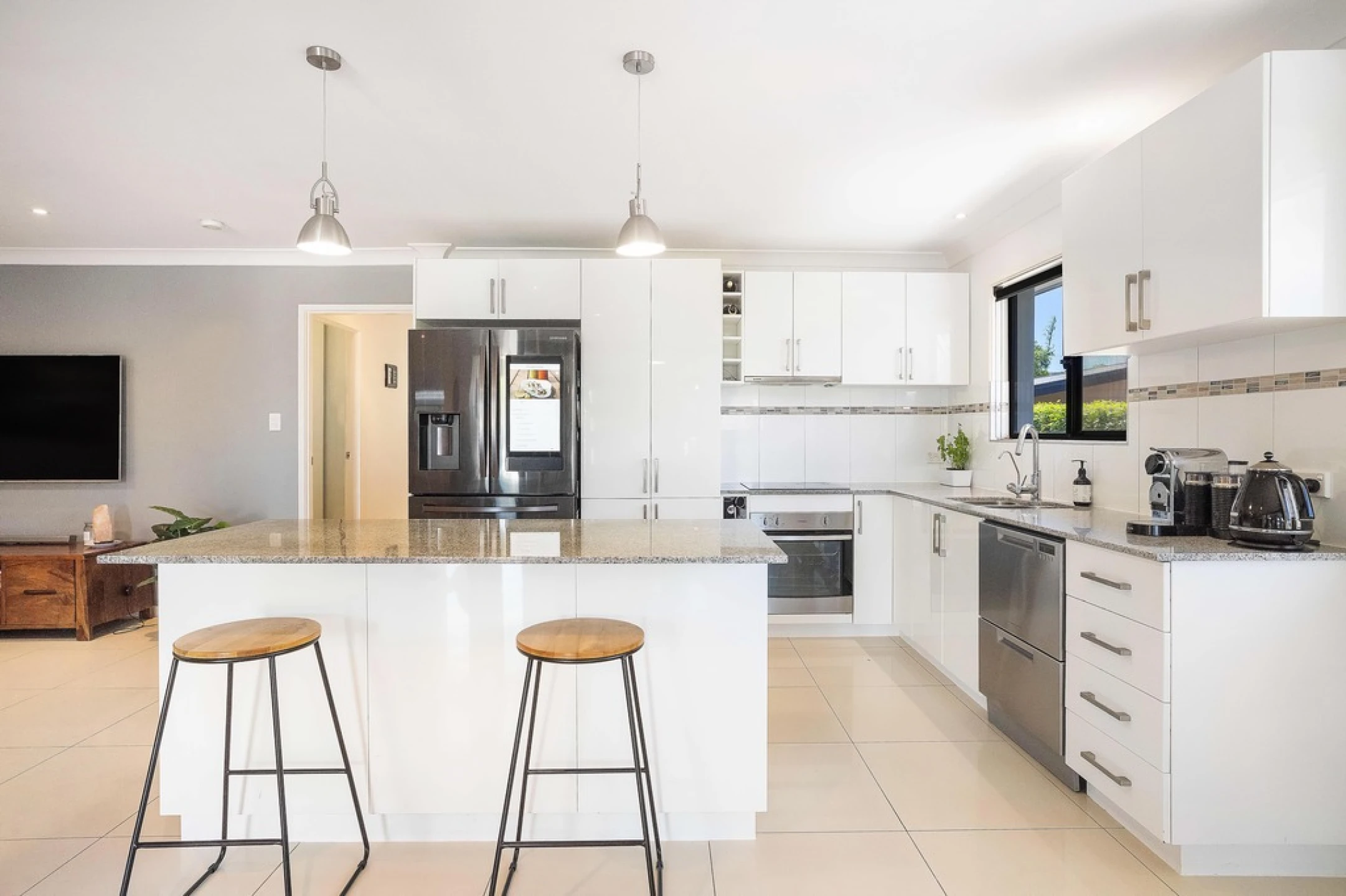 8 Chianti Avenue, Mermaid Waters QLD 4218, Mermaid Waters - Thumbnail 6
