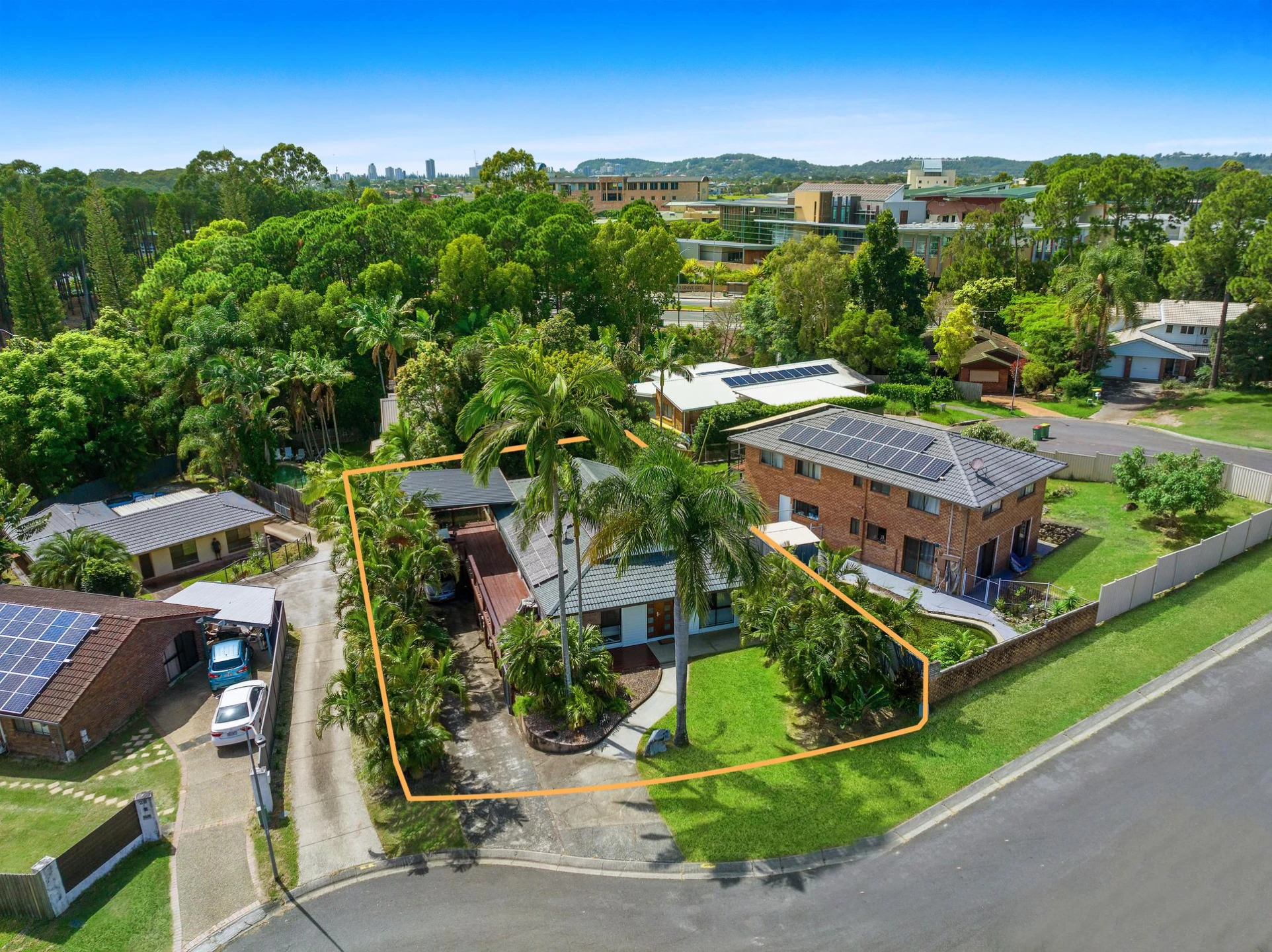 27 Tincurrin Court, Robina QLD 4226, Robina - Thumbnail 3