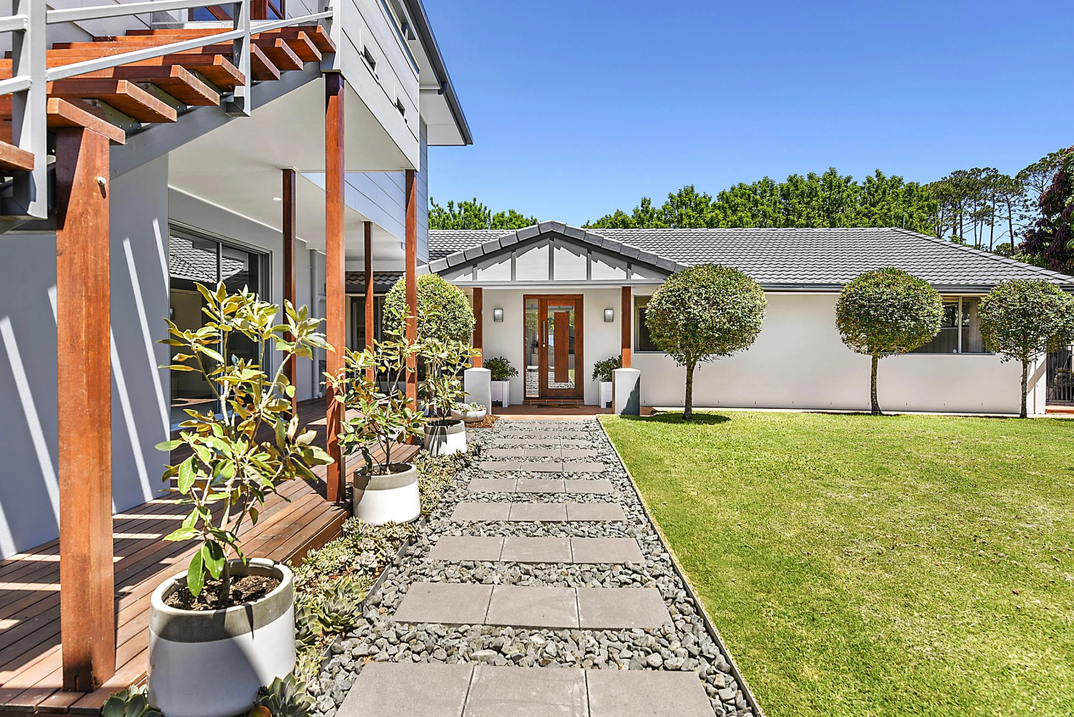 11 Metricup Court, Mermaid Waters QLD 4218, Mermaid Waters - Thumbnail 2