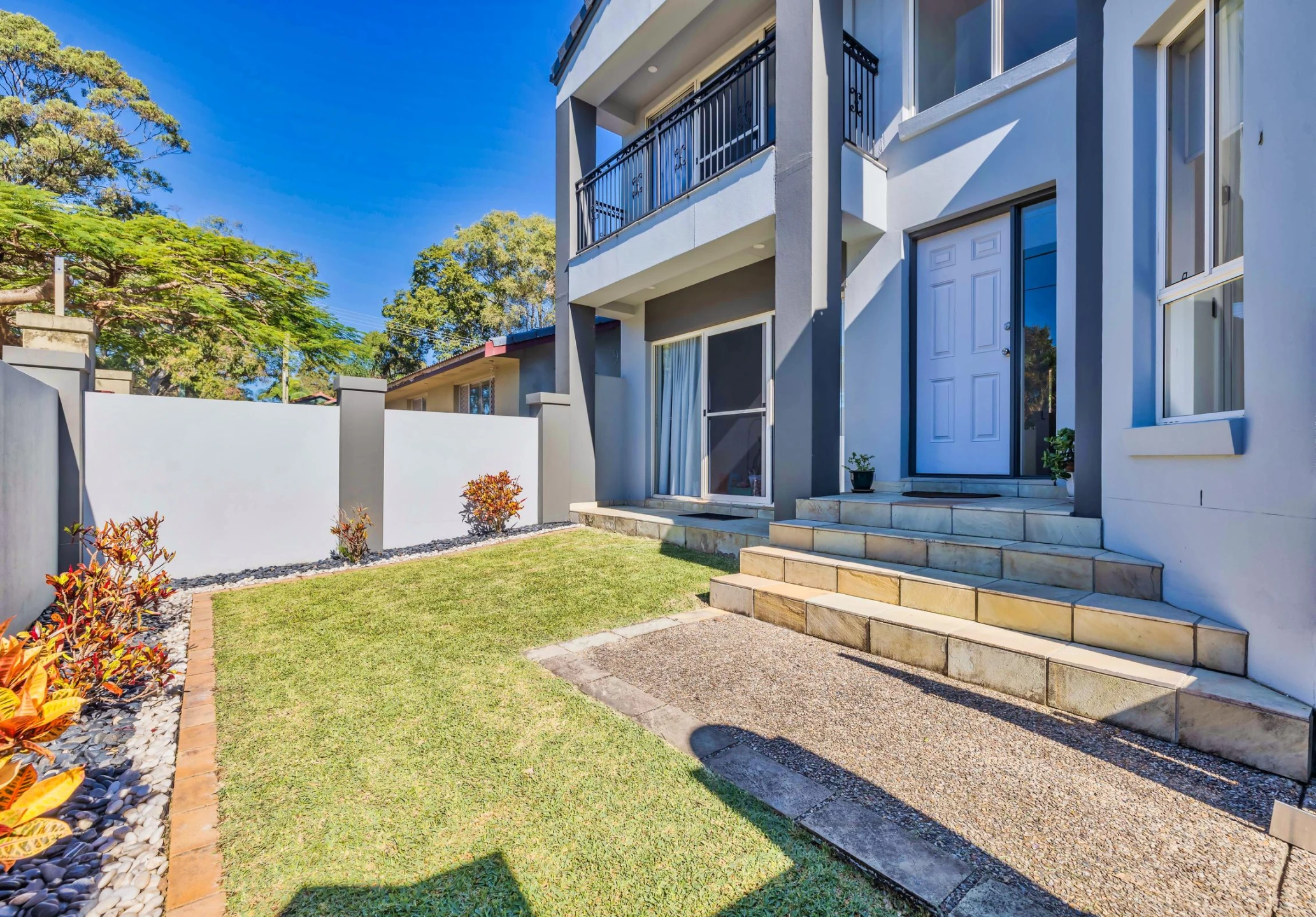 2 / 2 Sandown Avenue, Benowa QLD 4217, Benowa - Thumbnail 6