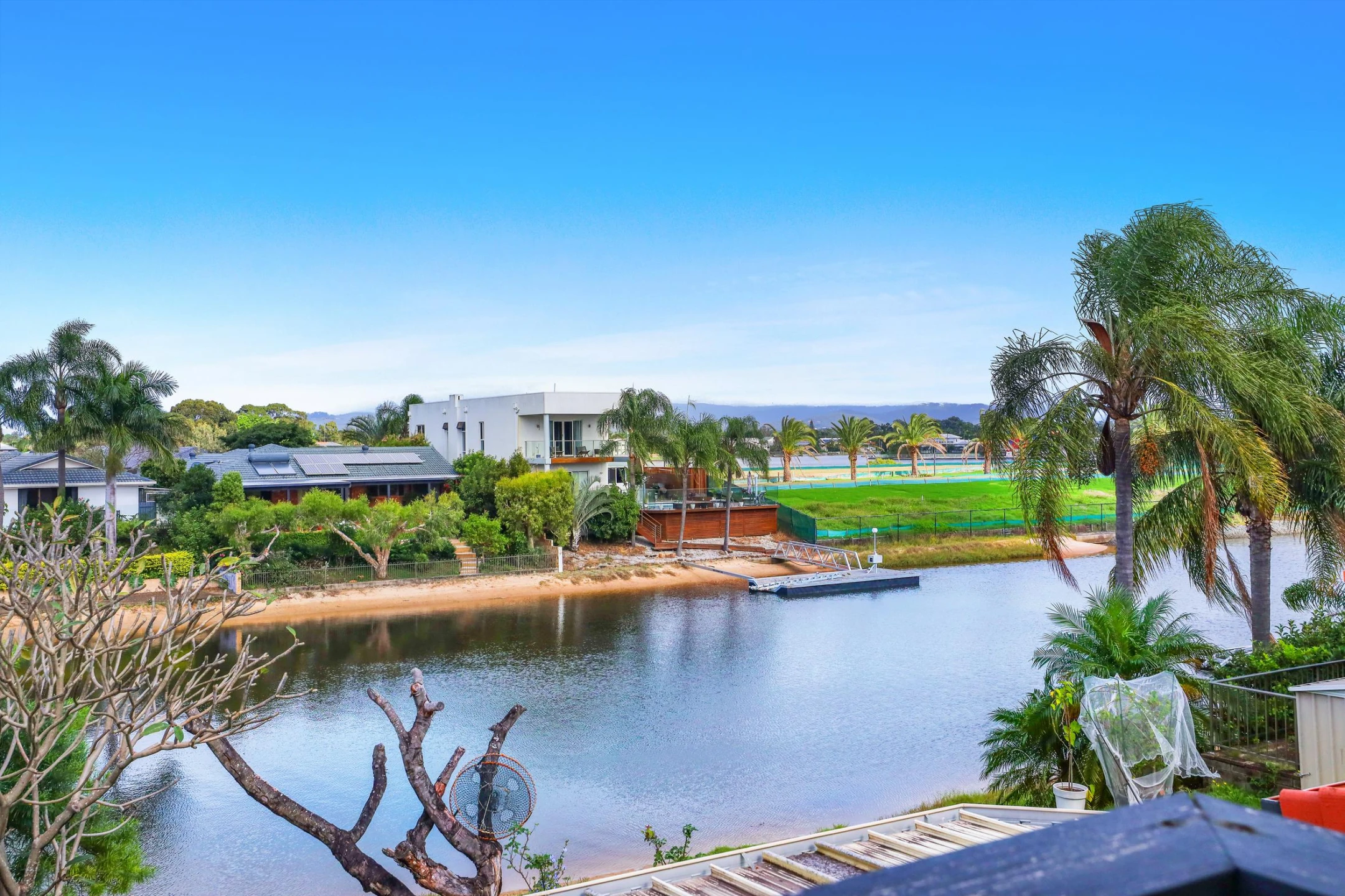 10 Peter Blondell Drive, Mermaid Waters QLD 4218, Mermaid Waters - Thumbnail 5