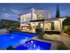 19 Kurrawa Avenue, Mermaid Waters QLD 4218, Mermaid Waters - Thumbnail 4