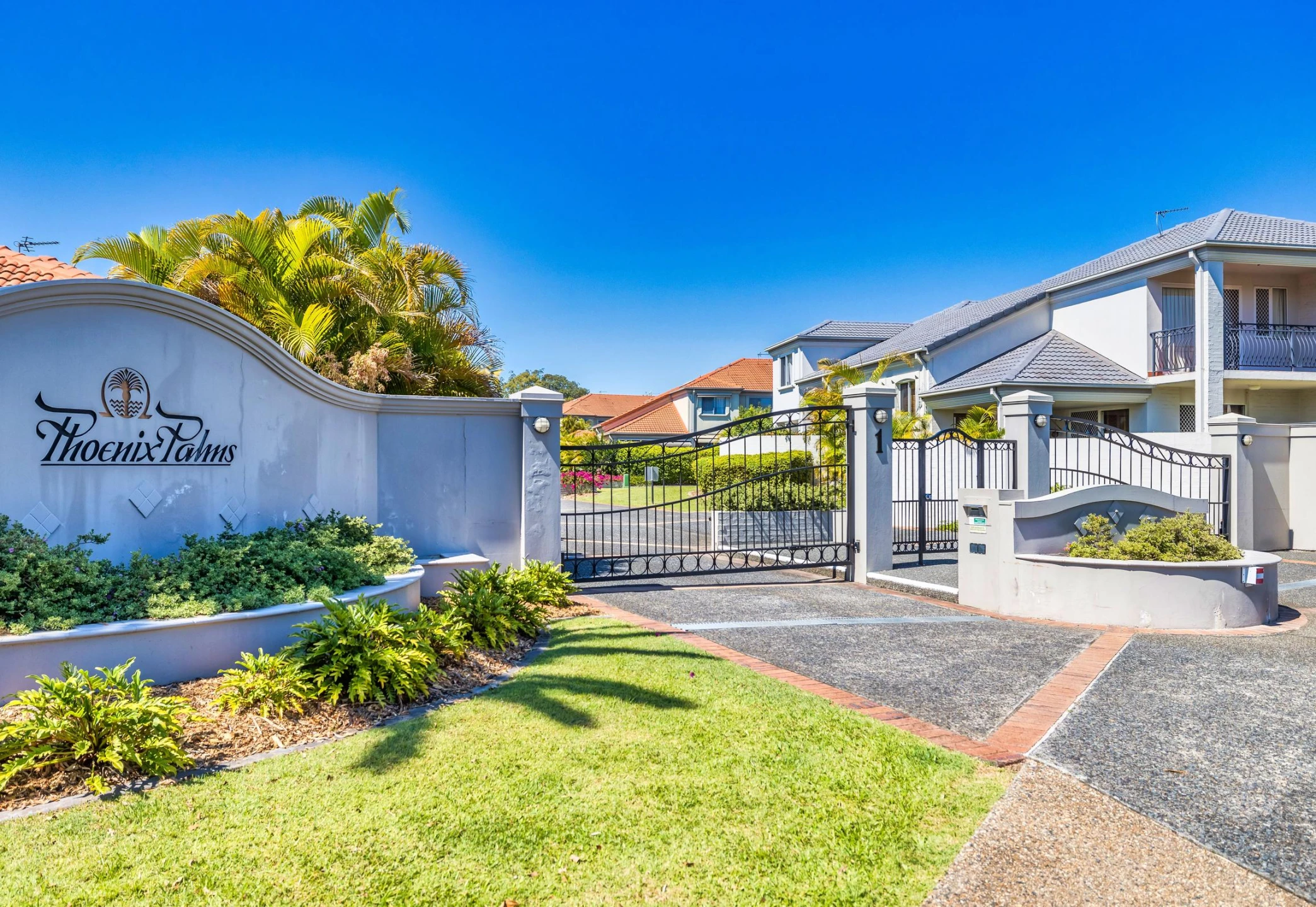 4 / 1 Bronberg Court, Southport QLD 4215, Southport - Thumbnail 2