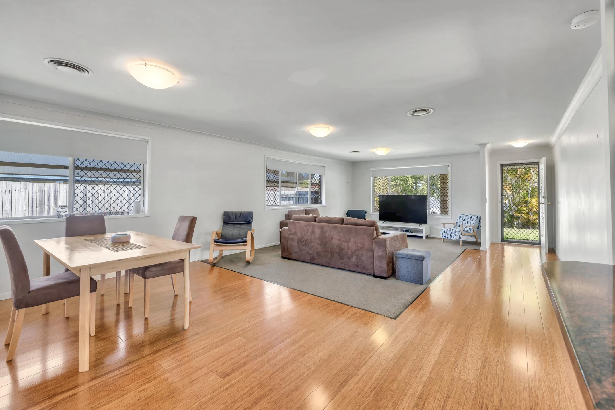 21 Parasol Street, Ashmore QLD 4214, Ashmore - Thumbnail 2