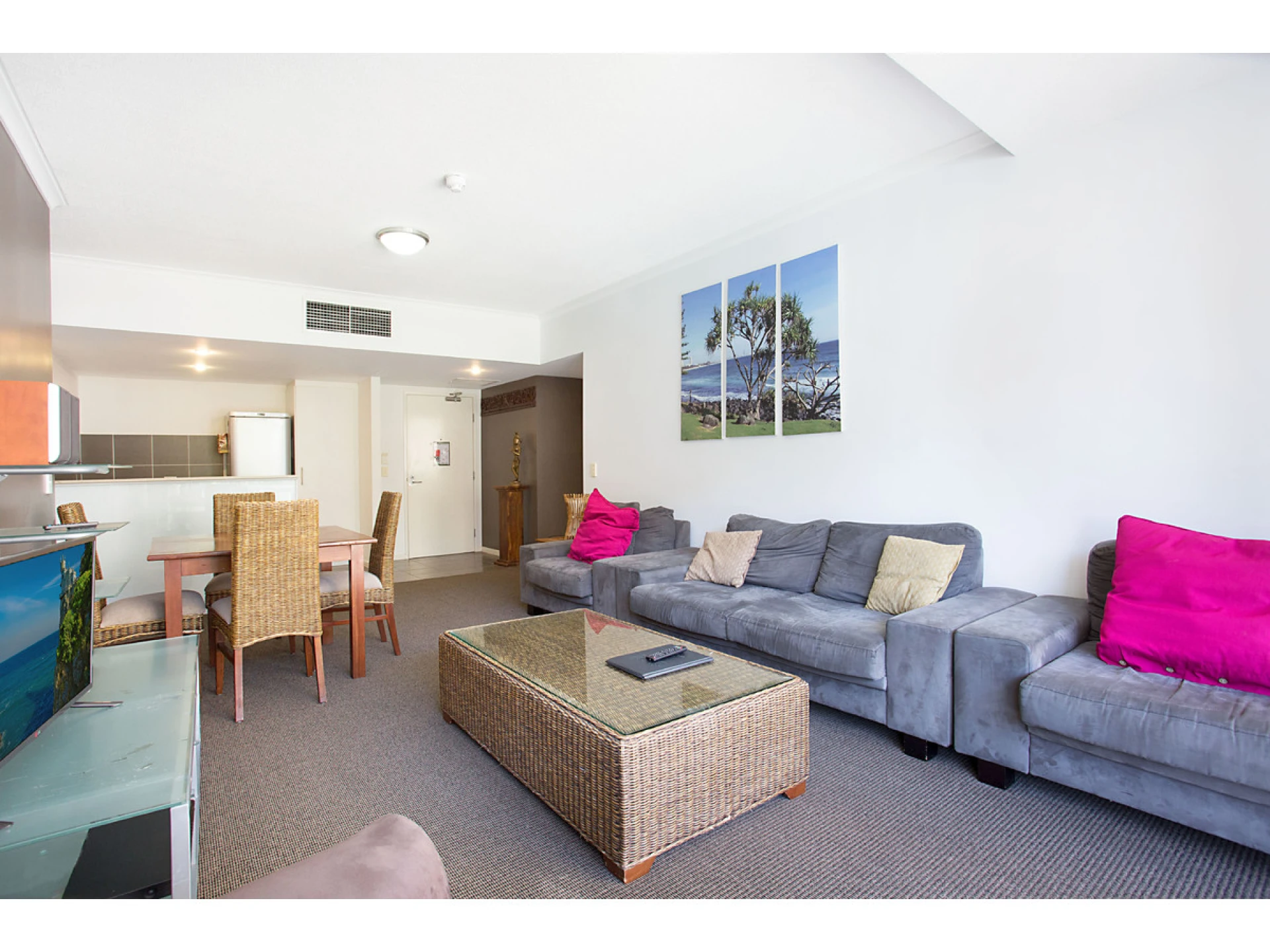 1052 / 1 Ocean Street, Burleigh Heads QLD 4220, Burleigh Heads - Thumbnail 4