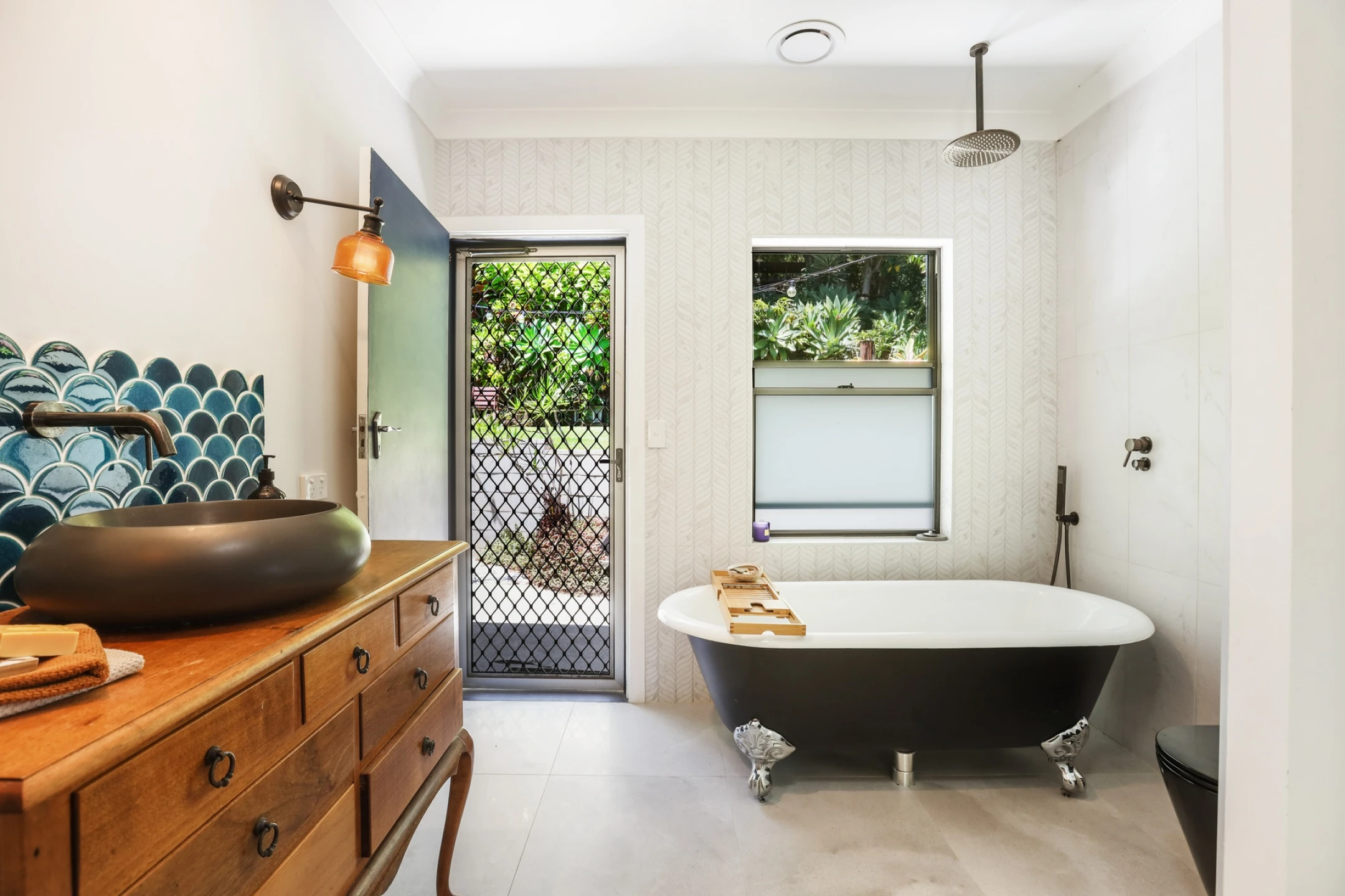 18 Westview Road, Currumbin QLD 4223, Currumbin - Thumbnail 8