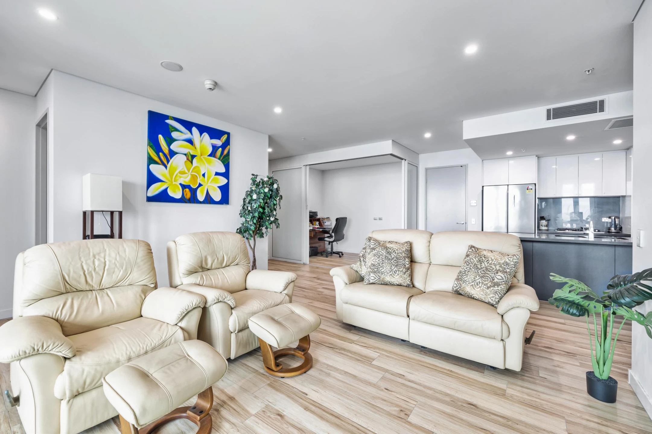 1108 / 2 Como Crescent, Southport QLD 4215, Southport - Thumbnail 5