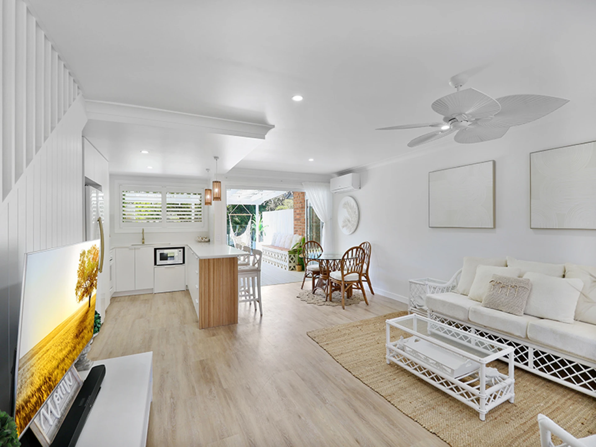 22 / 33 Edmund Rice Drive, Southport QLD 4215, Southport - Thumbnail 2